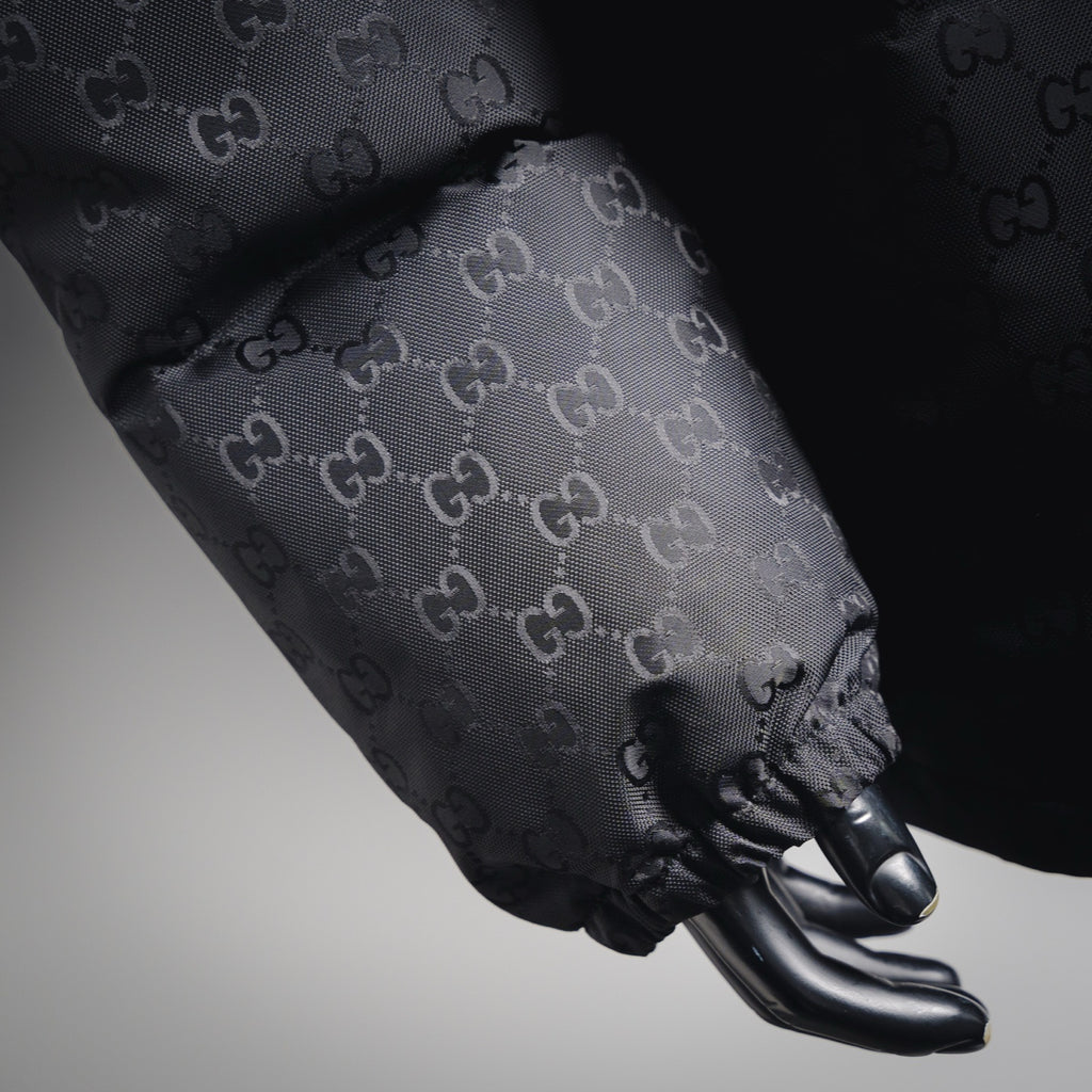 Guc 25fw down jacket