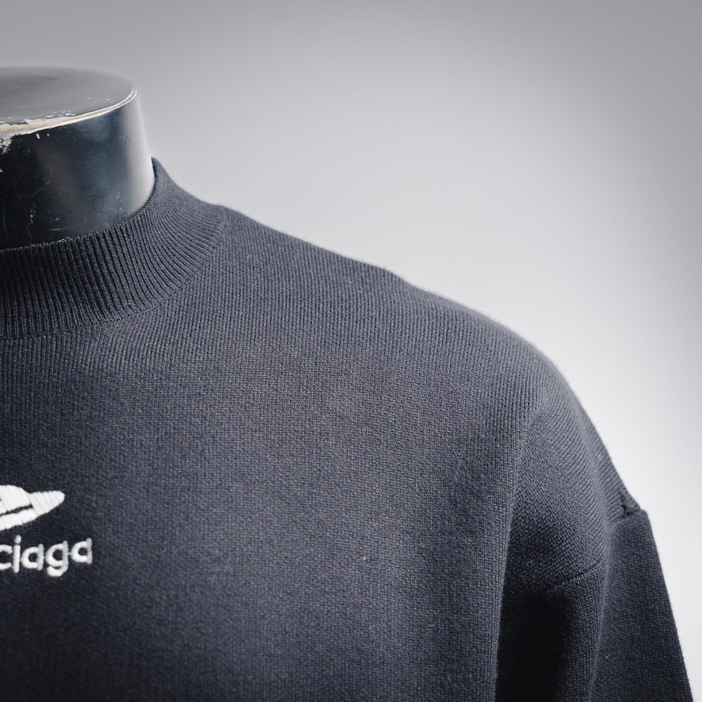 Balen 25fw embroidered sweater