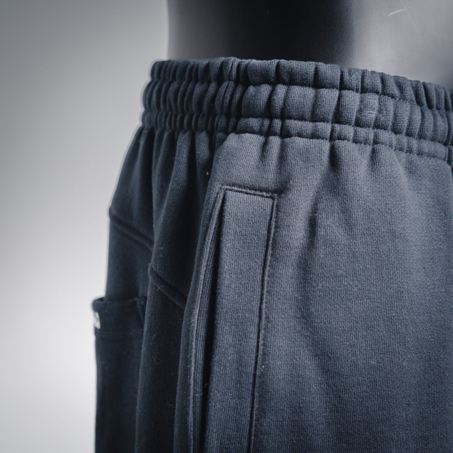 Supre 25fw leisure pants