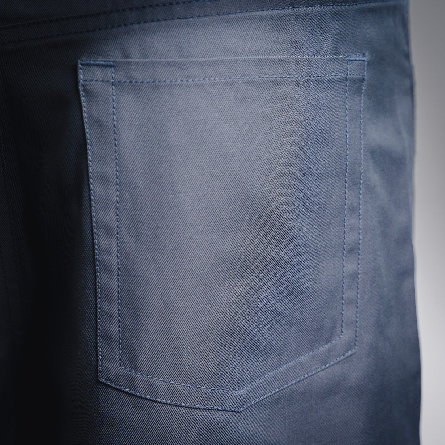 Loe 25fw all-match pants