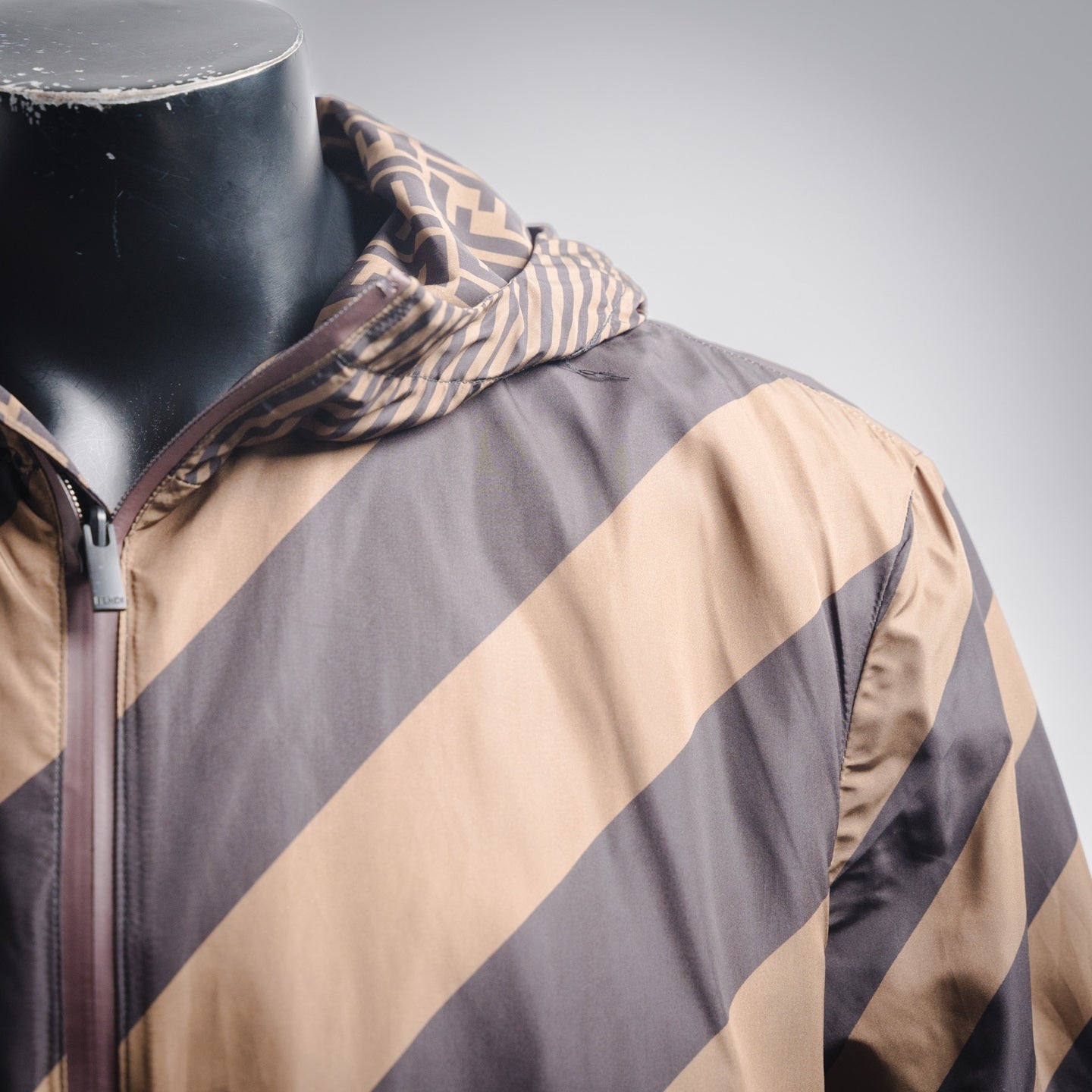 Fend 25fw reversible jacket