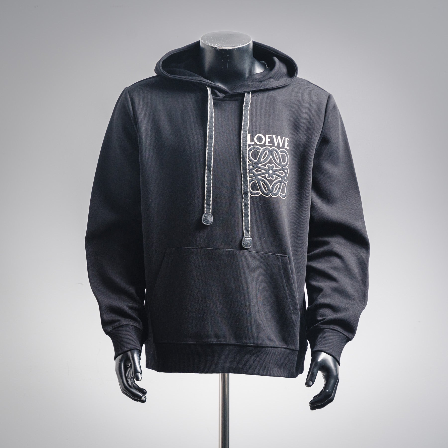 Loe 25fw embroidered hoodie