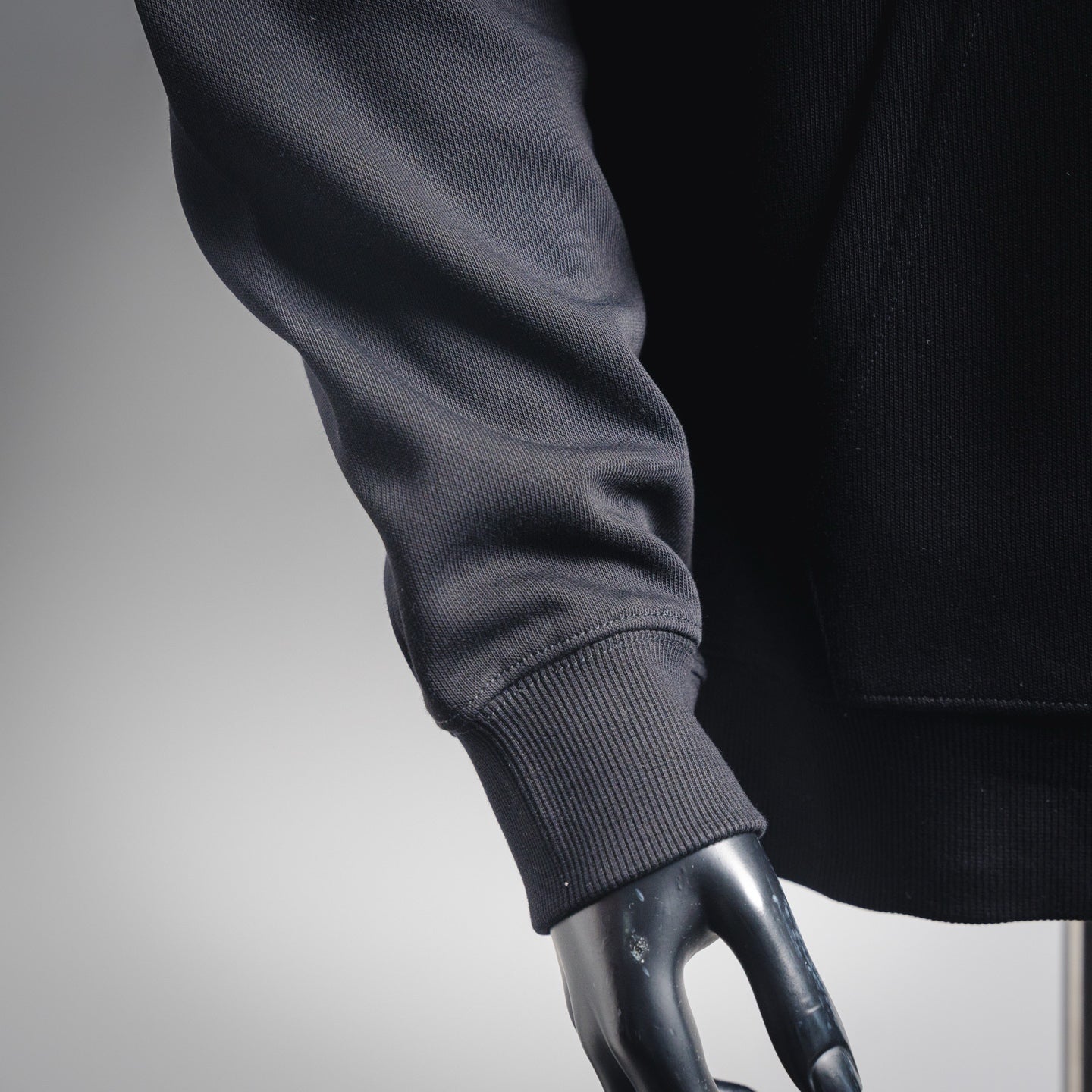 Loe 25fw embroidered hoodie