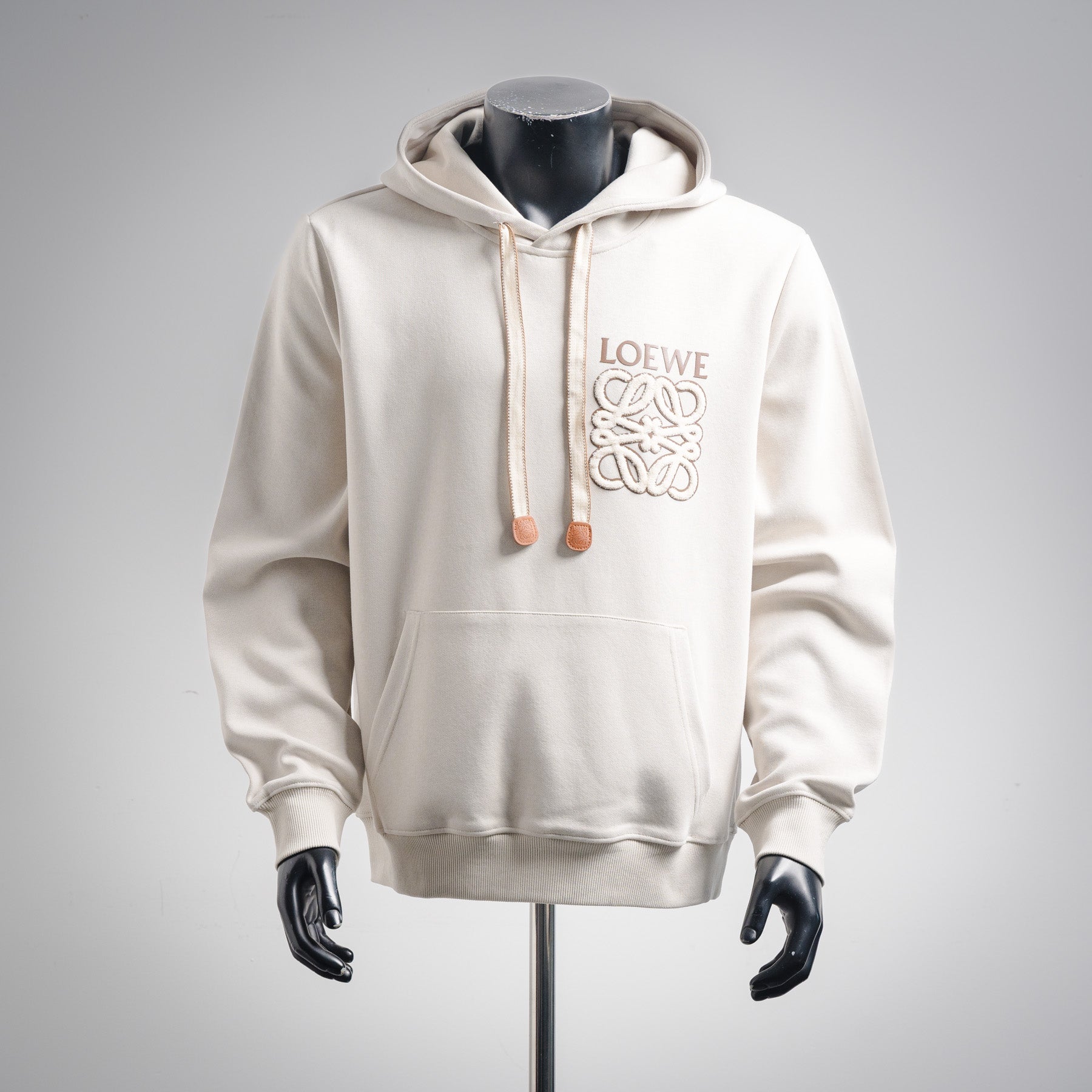 Loe 25fw embroidered hoodie
