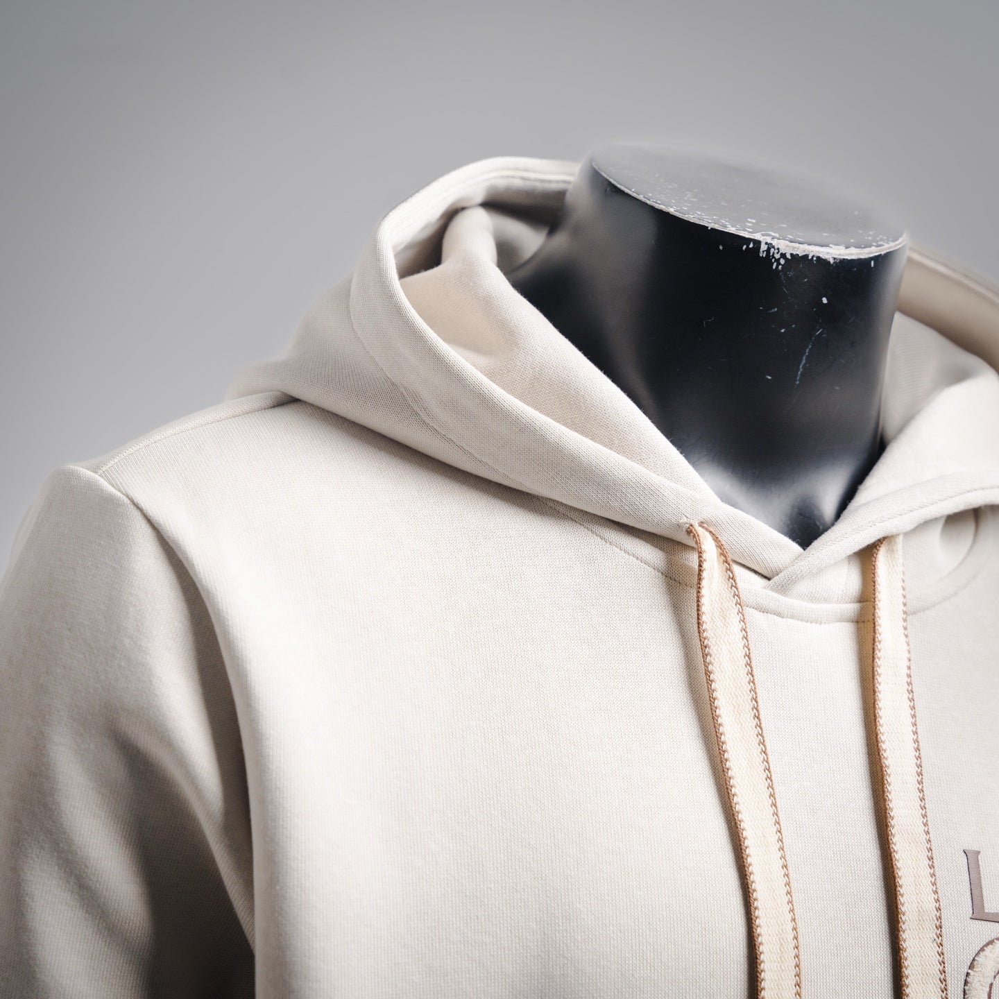 Loe 25fw embroidered hoodie