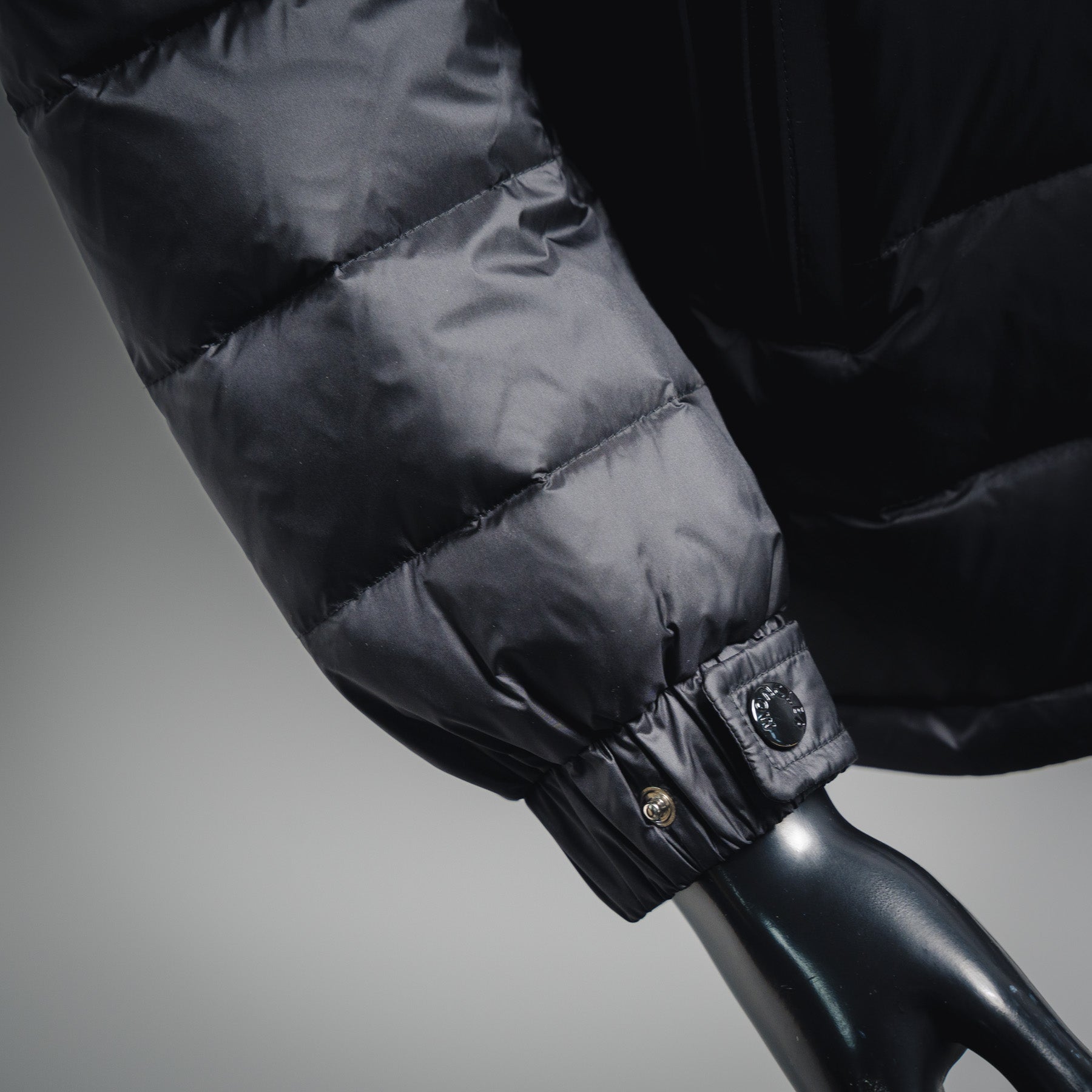 Mon 25fw down jacket