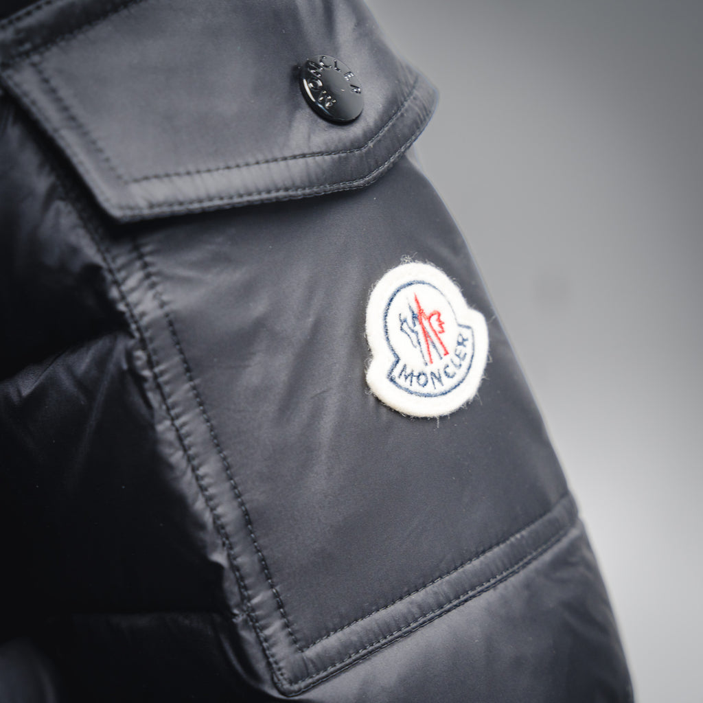 Mon 25fw down jacket