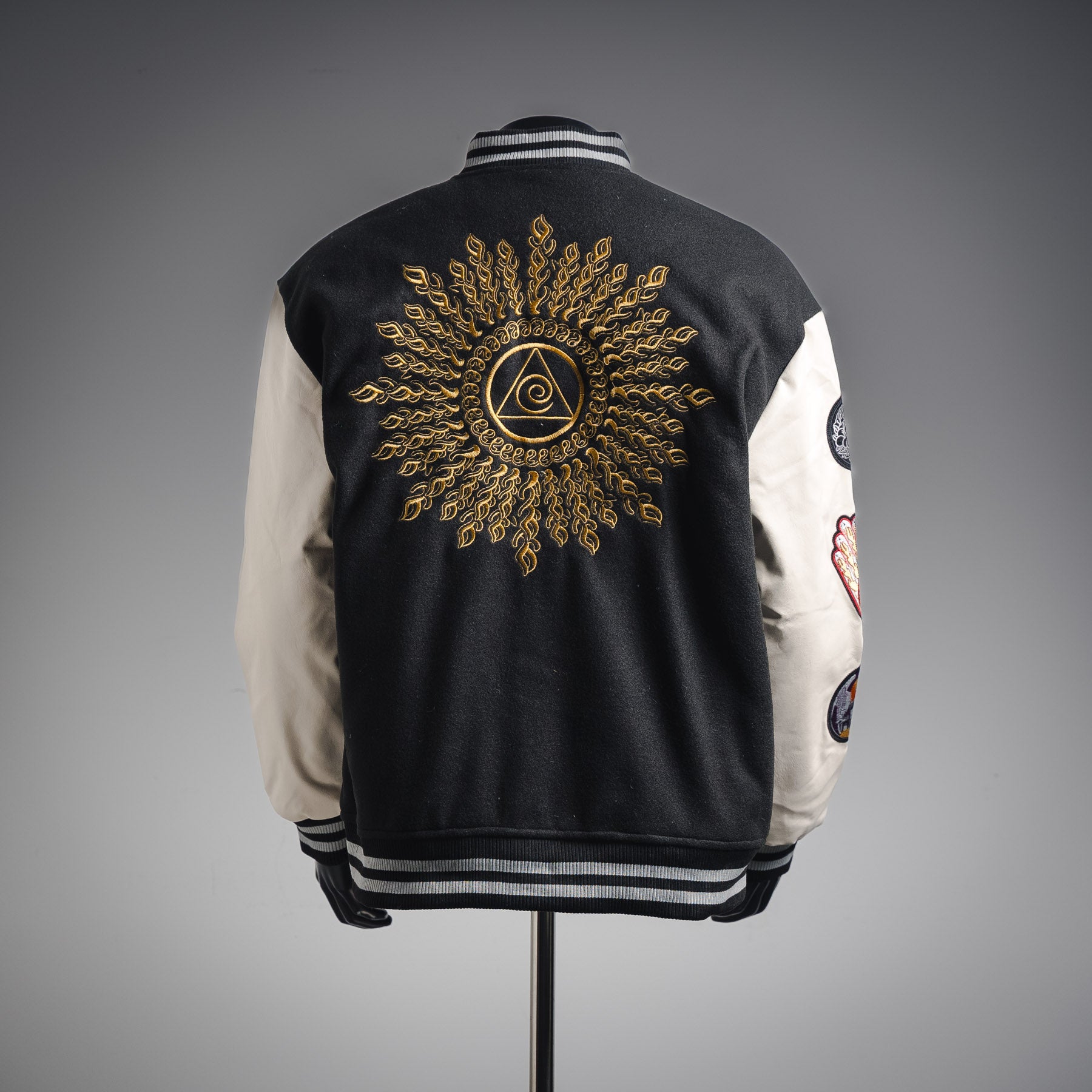 Stussy 25fw embroidered jacket