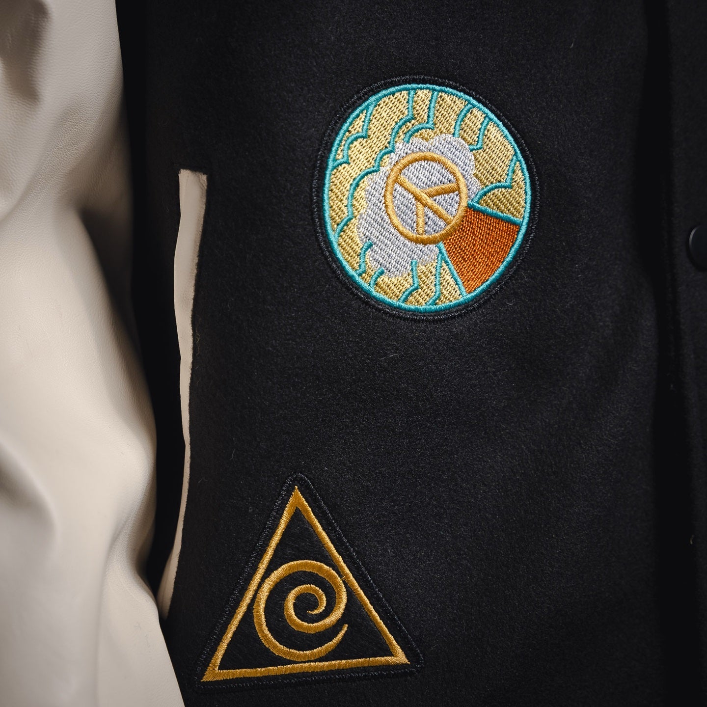 Stussy 25fw embroidered jacket