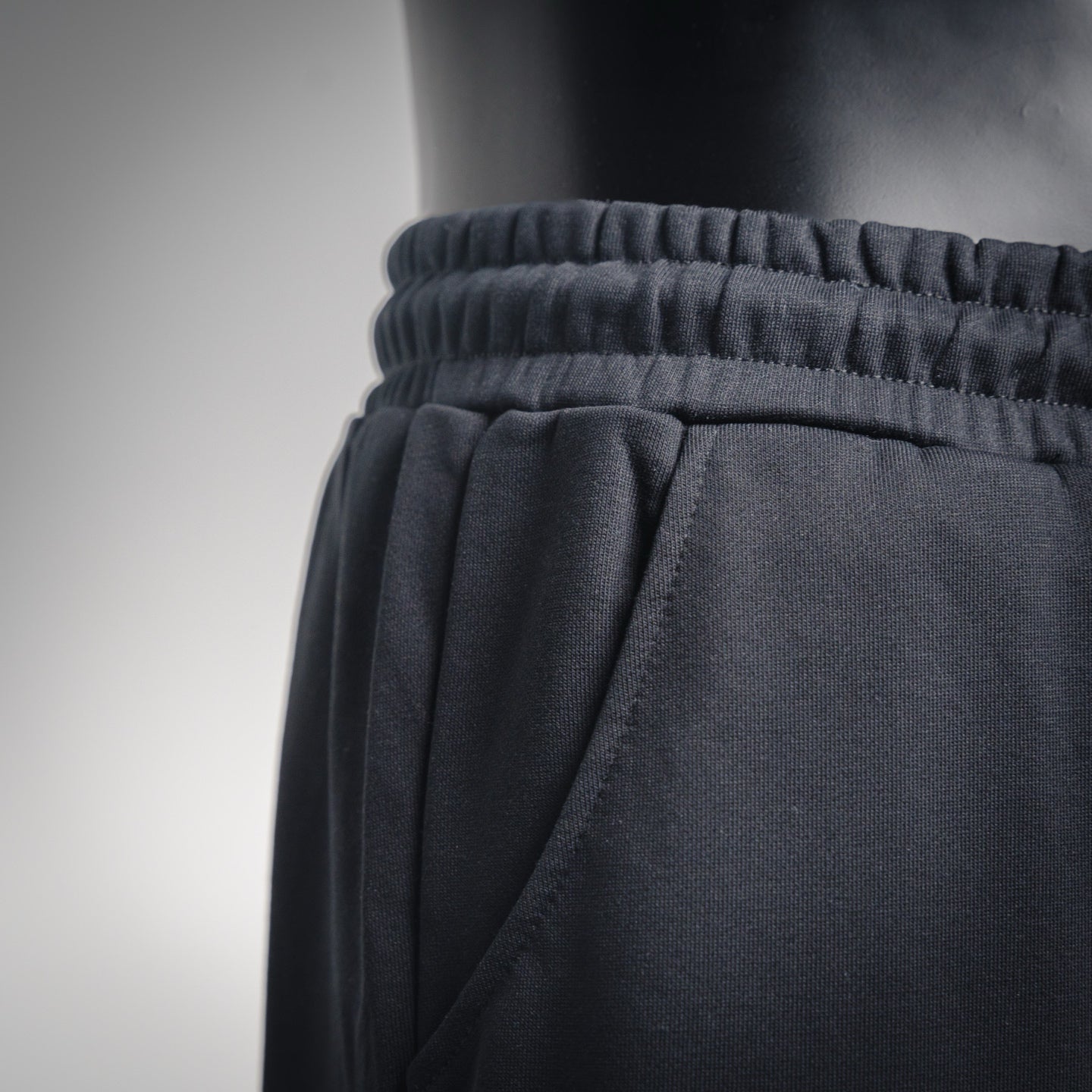 Louis 25fw leisure pants