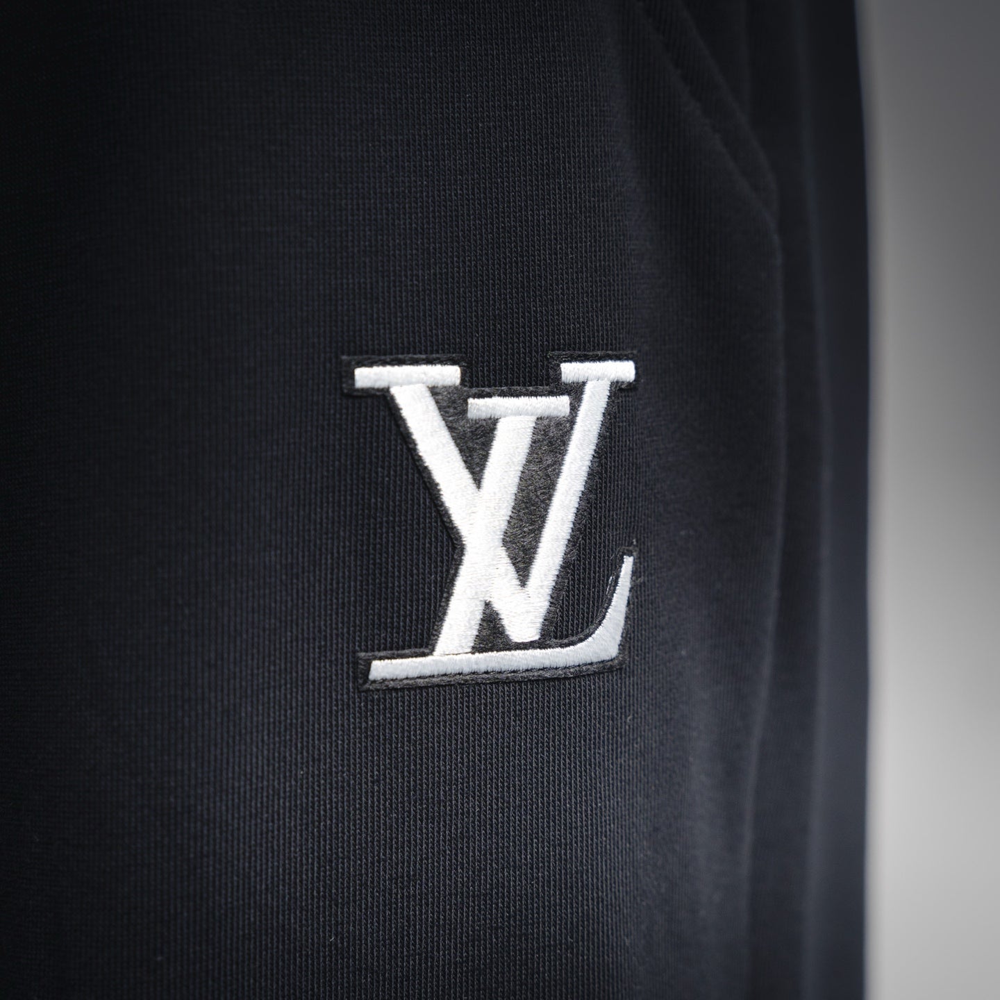 Louis 25fw leisure pants