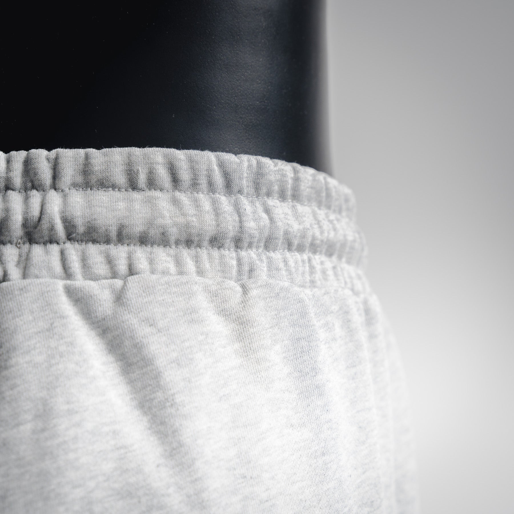 Balen 25fw embroidered pants