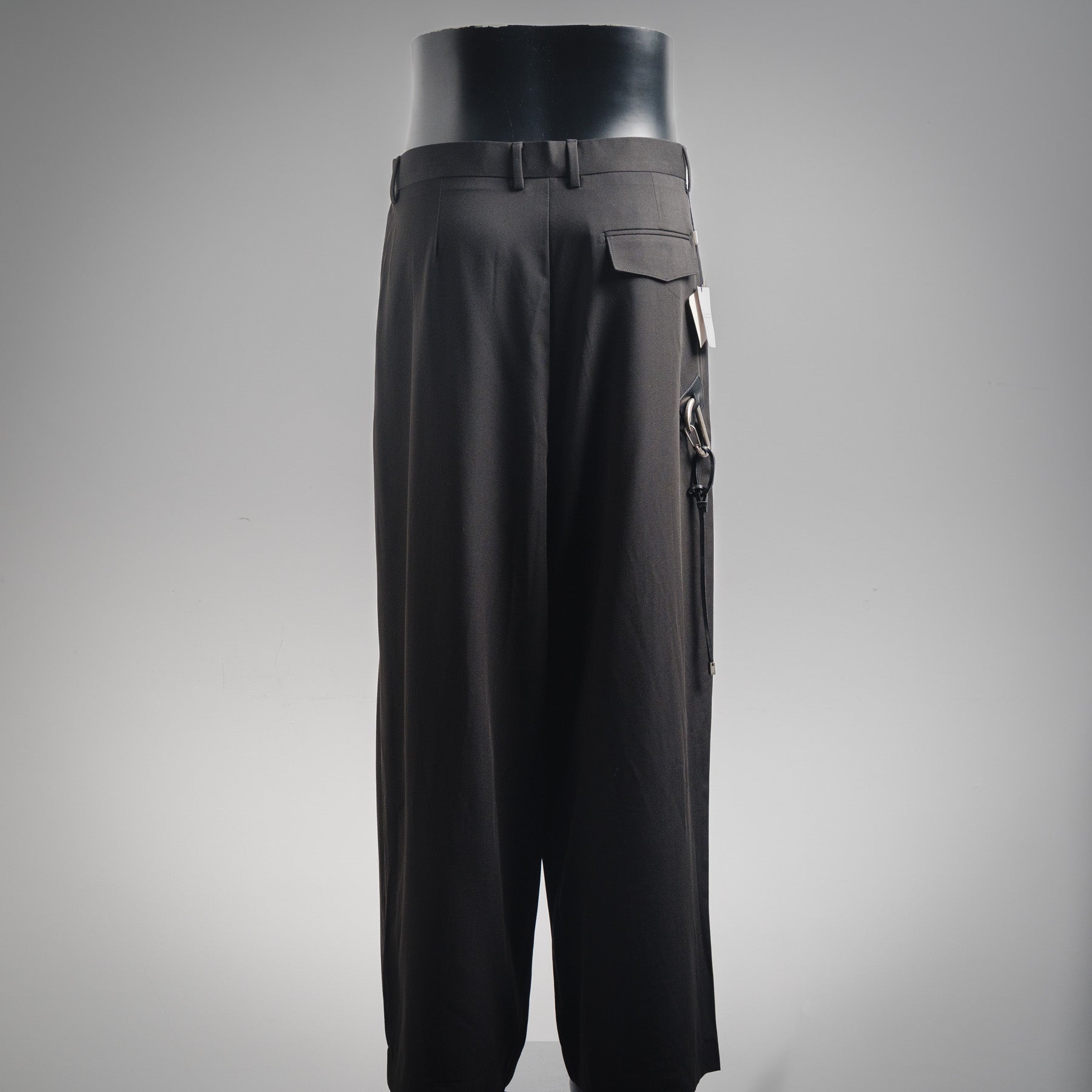 Loe 25fw leisure pants