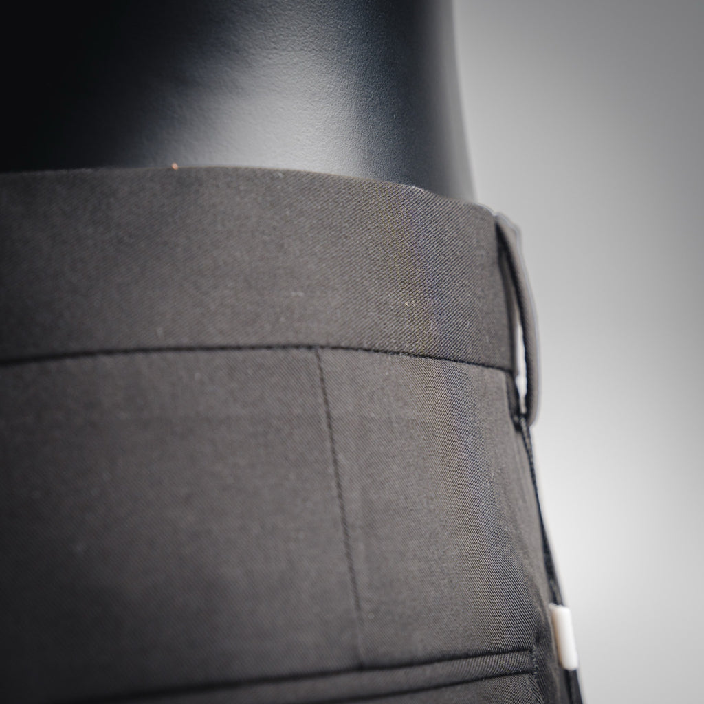 Loe 25fw leisure pants