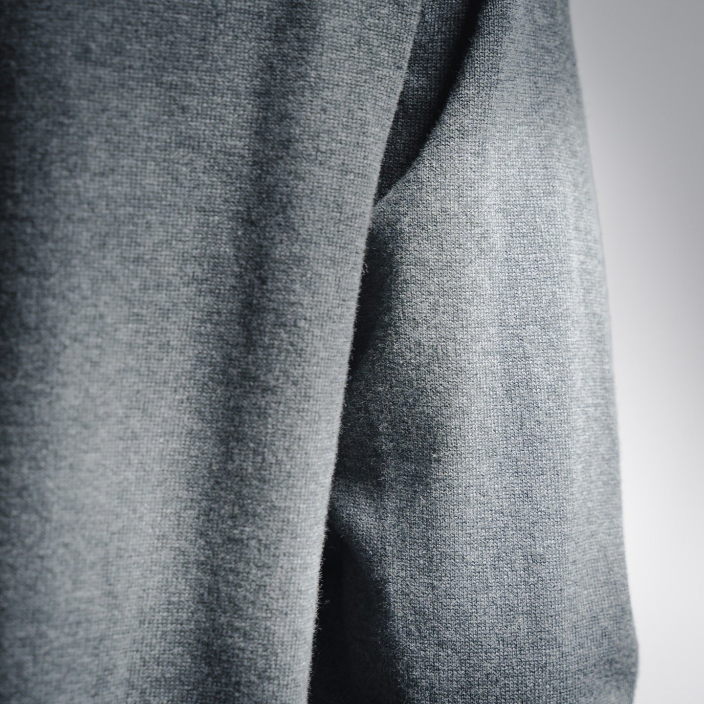 Mon 25fw knitted sweater