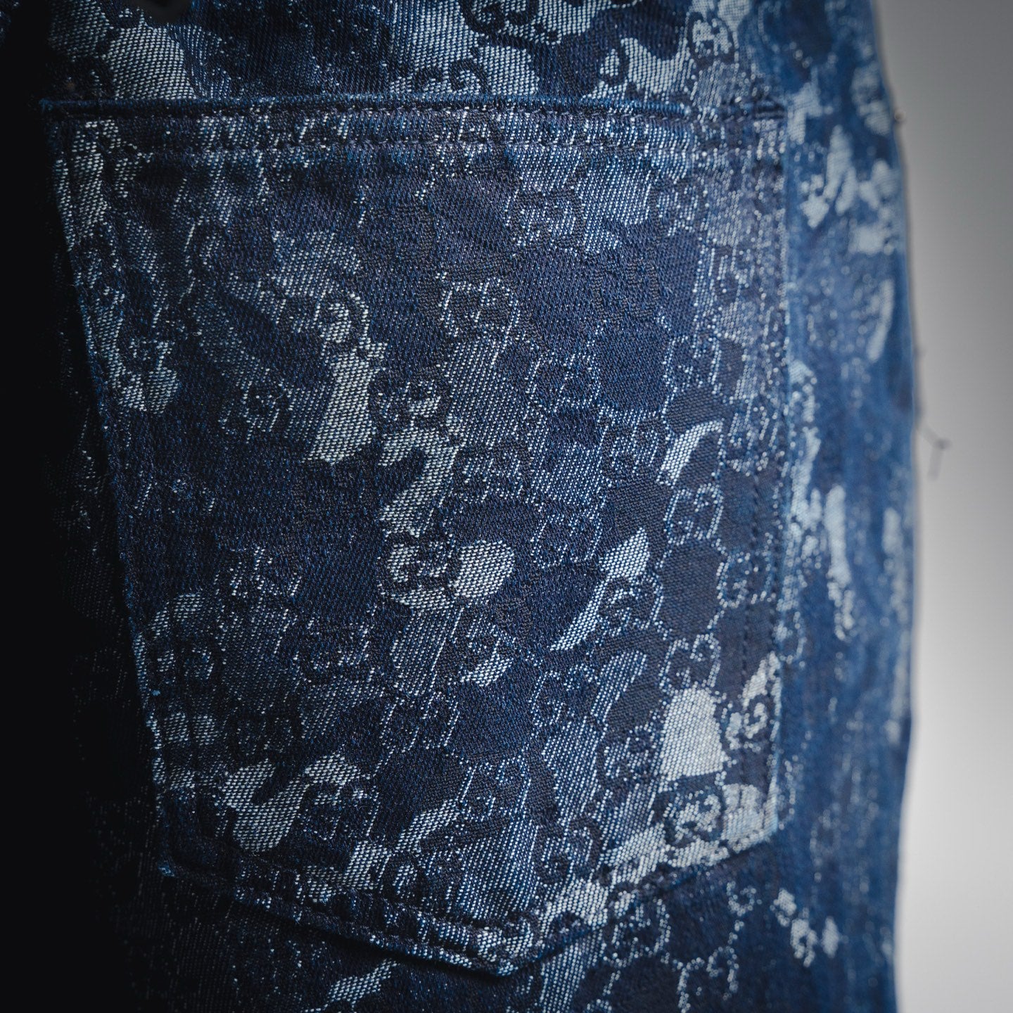 Guc 25fw jacquard jeans