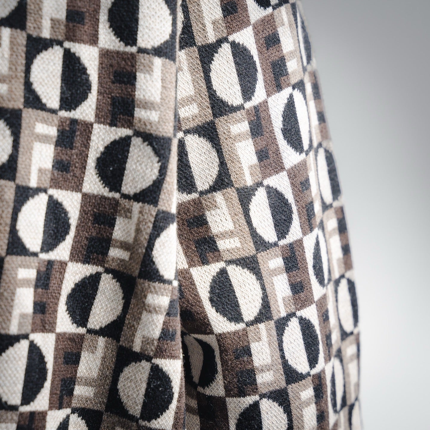 Fend 25fw knitted sweater