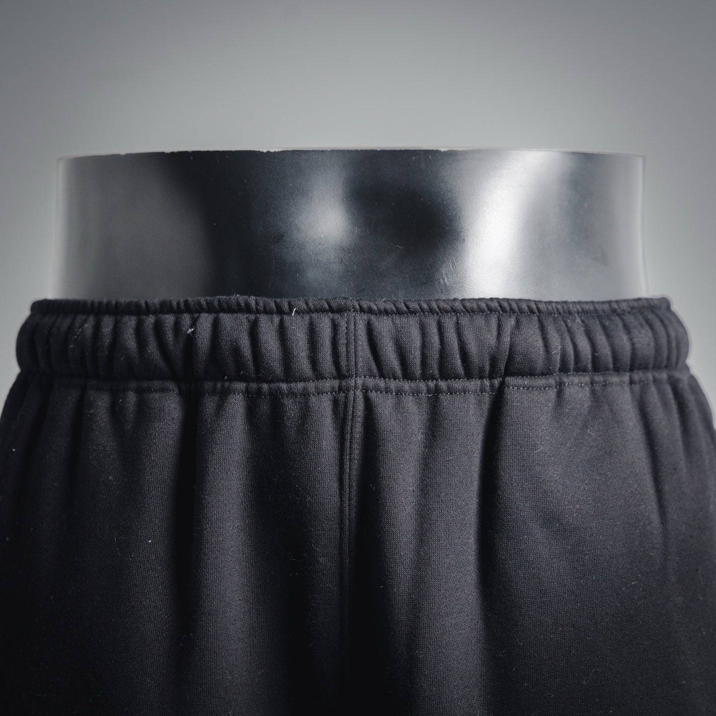 Nik 25fw embroidered pants