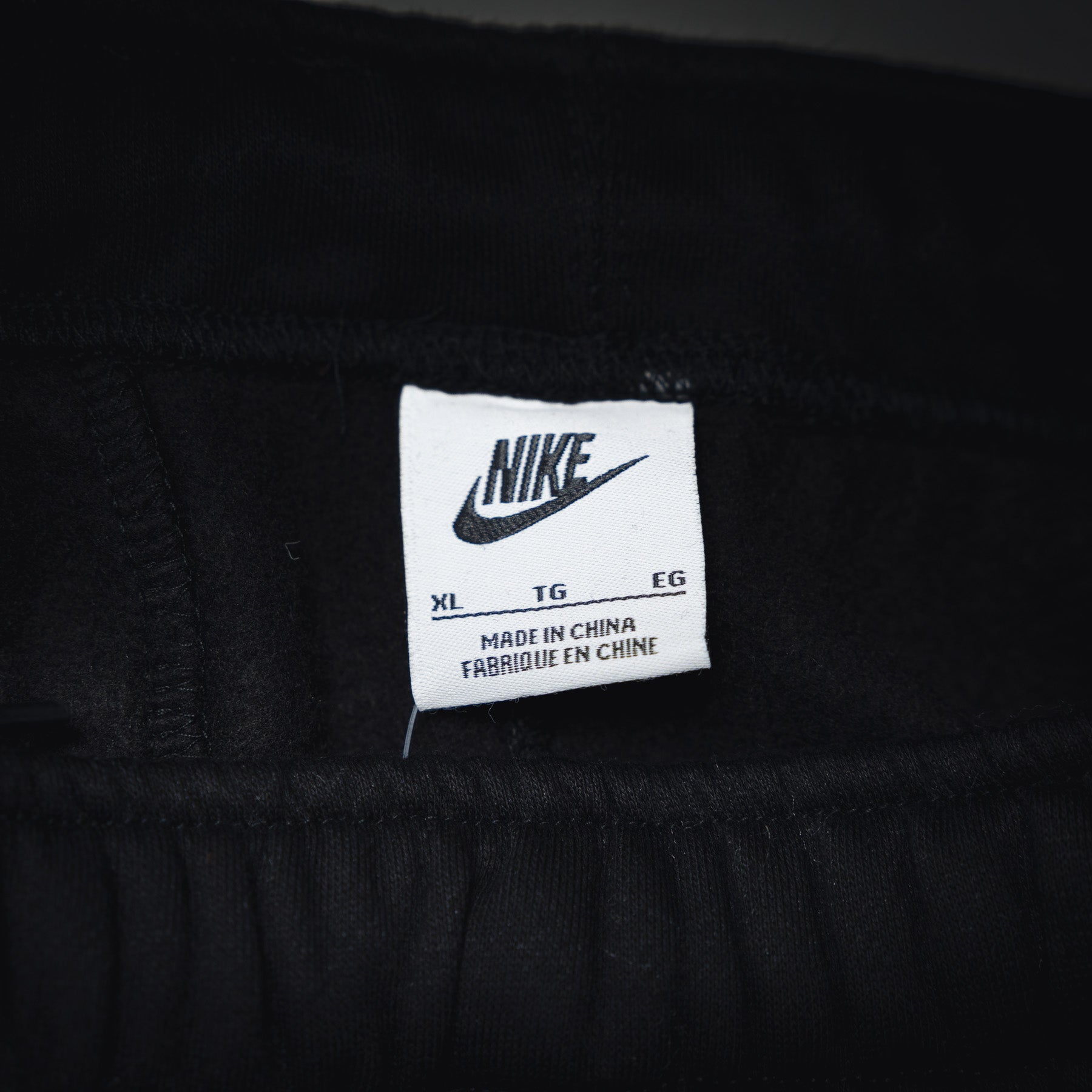 Nik 25fw embroidered pants