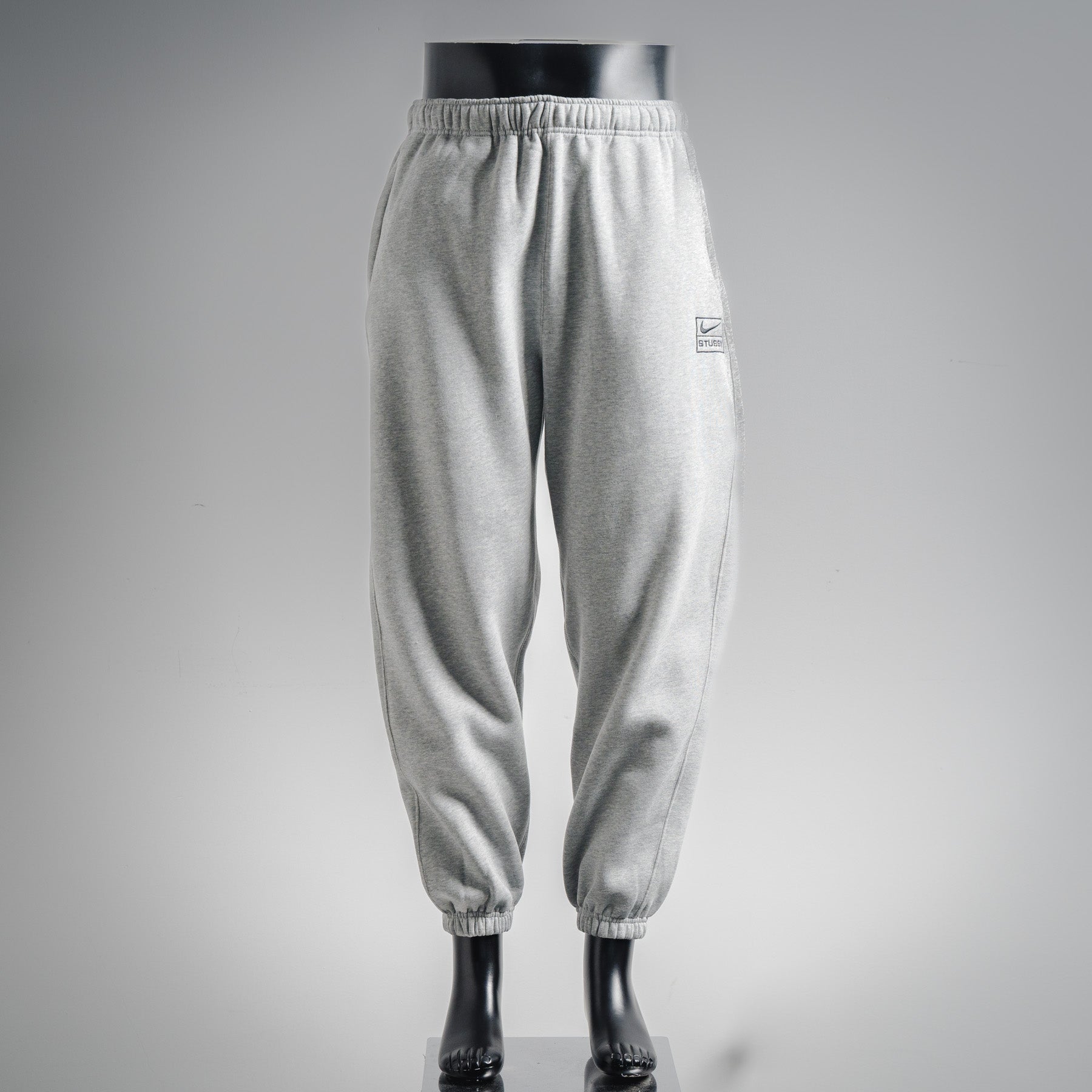 Nik 25fw embroidered pants