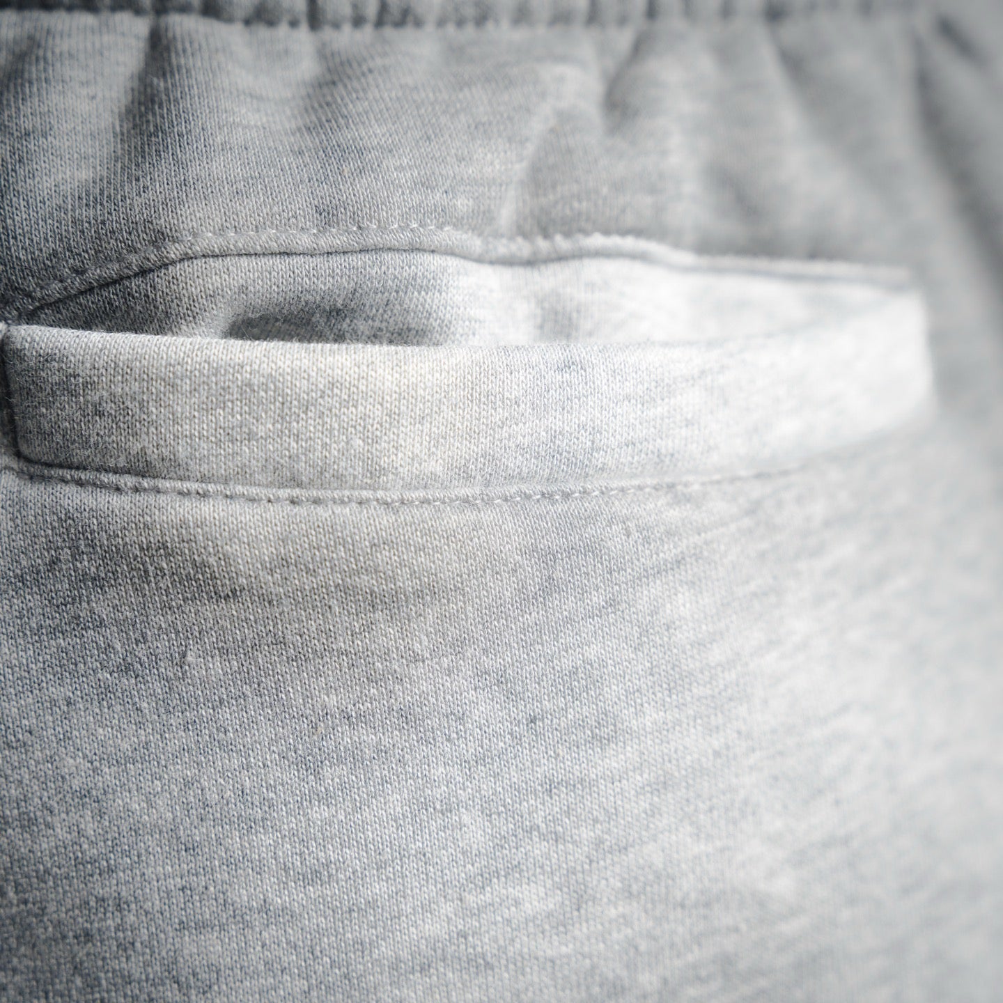 Nik 25fw embroidered pants