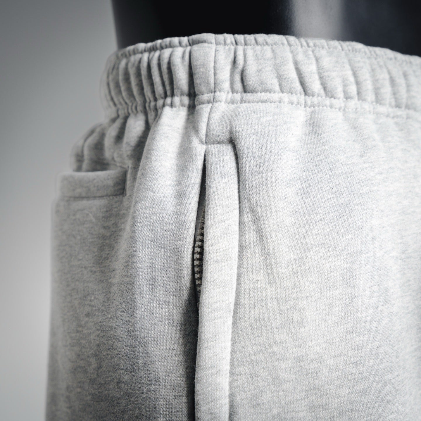 Nik 25fw embroidered pants