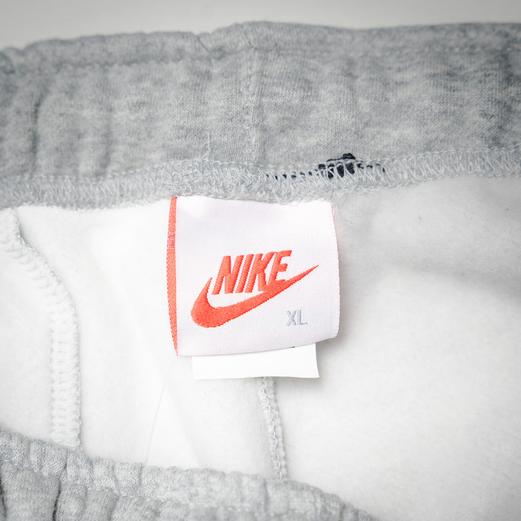 Nik 25fw embroidered pants