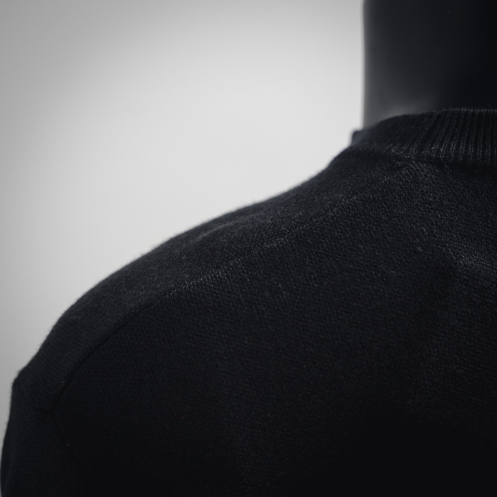 Loe 25fw knitted sweater