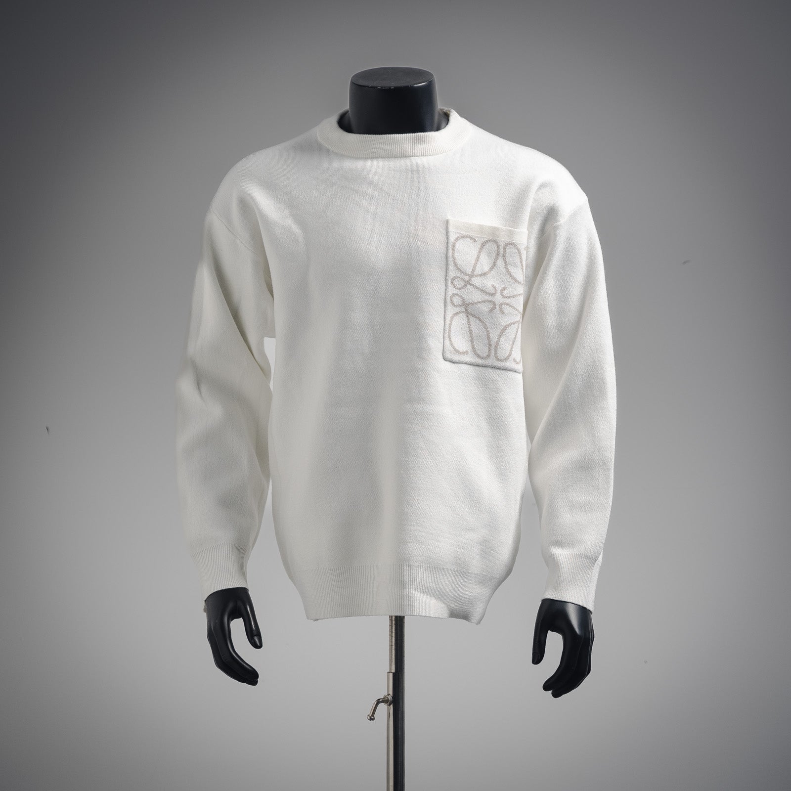 Loe 25fw knitted sweater