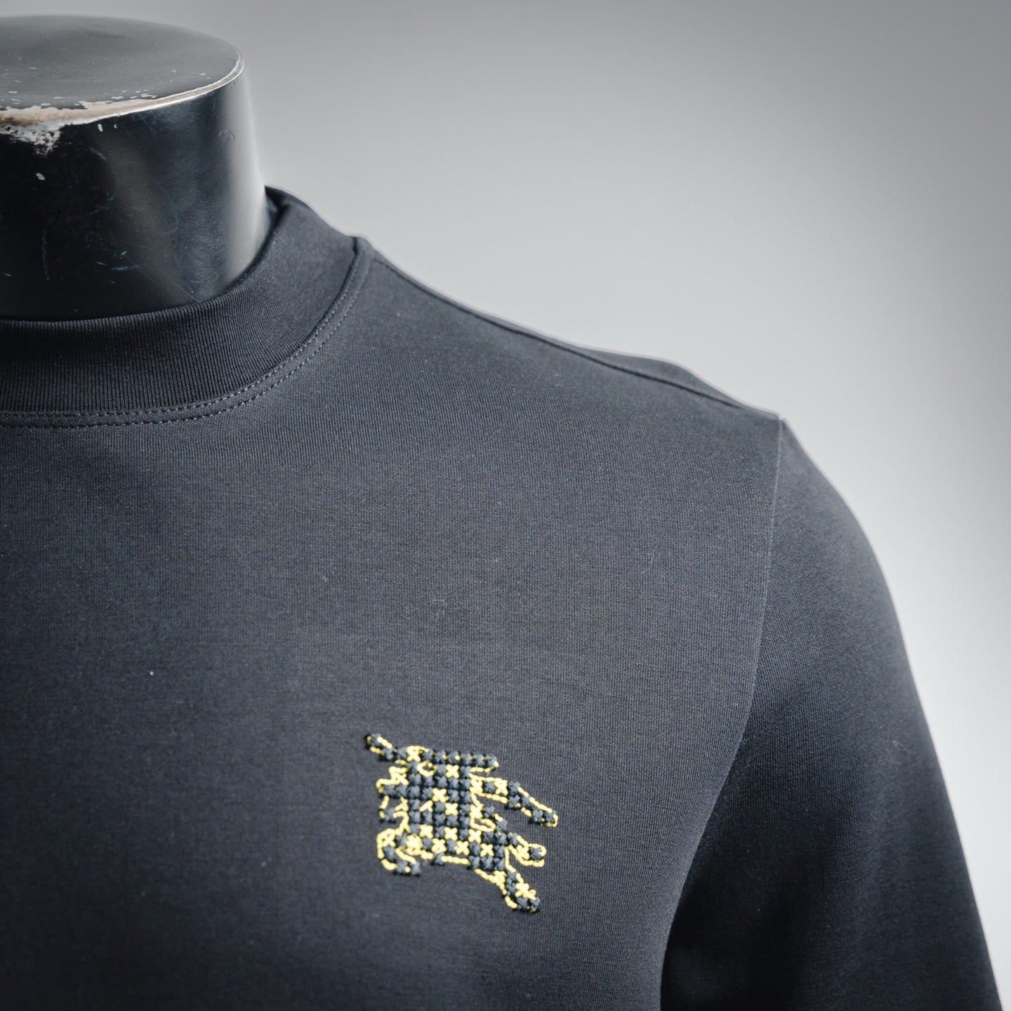 Burbery 25fw embroidered shirt