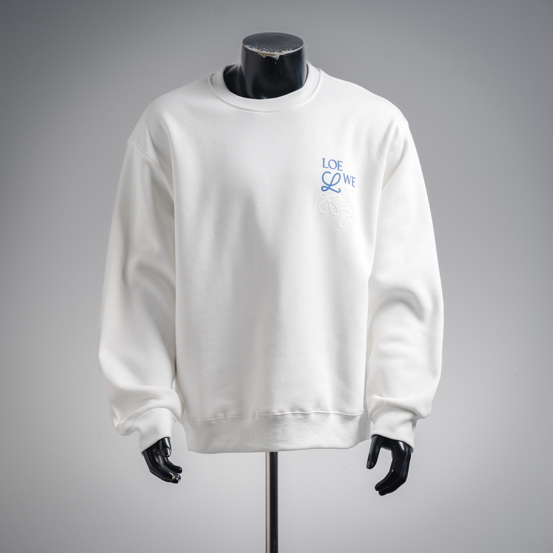 Loe 25fw embroidered sweatshirt