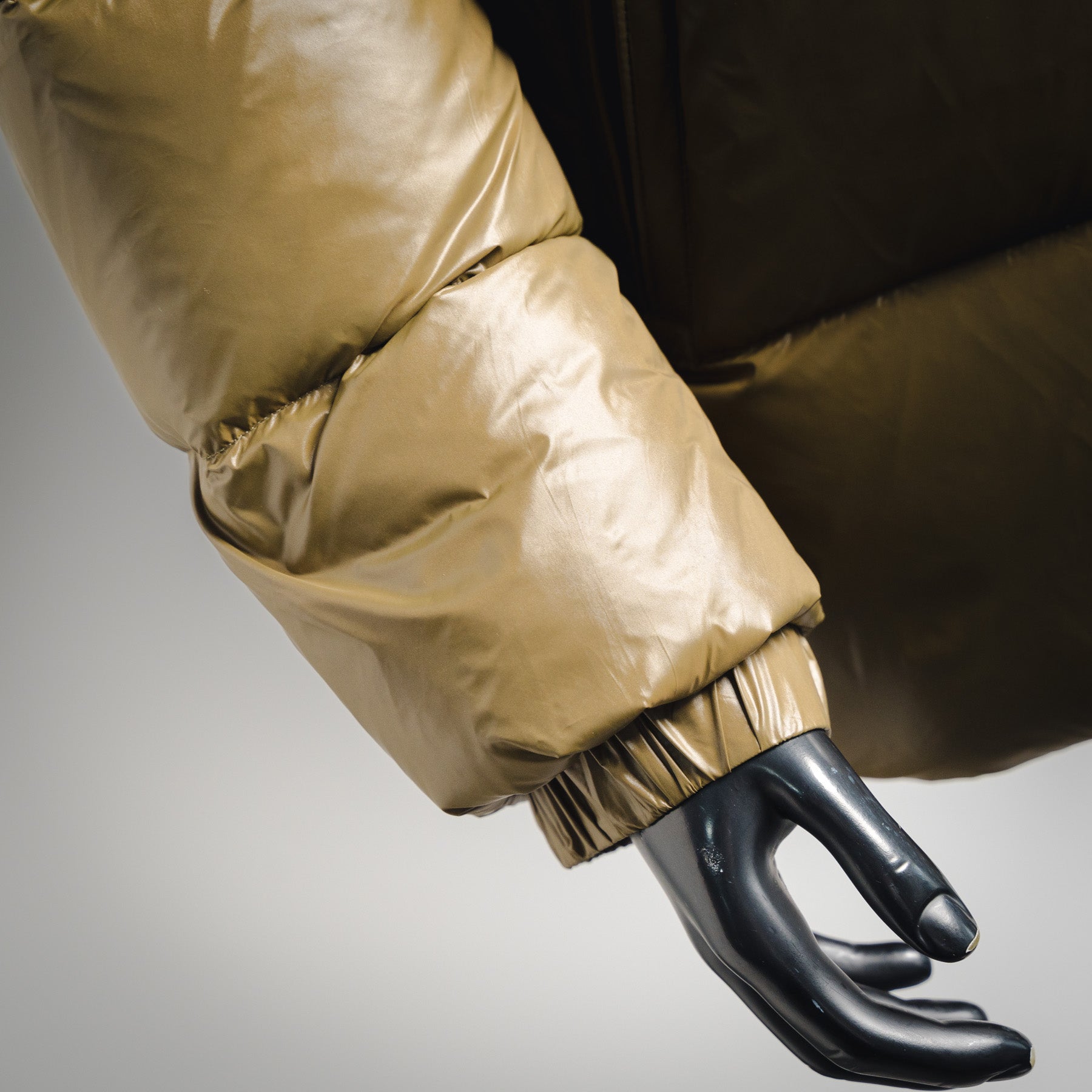 Mon 25fw down jacket