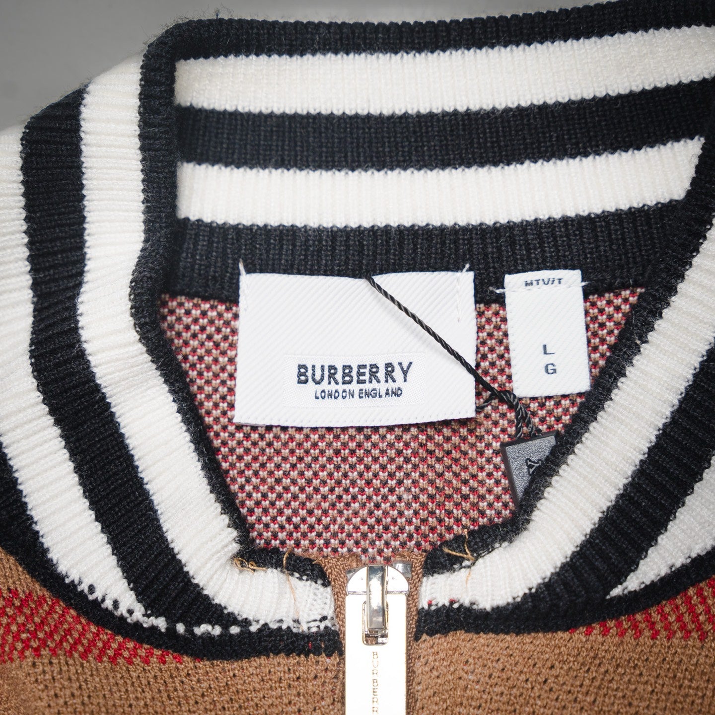 Burbery 25fw sweater jacket
