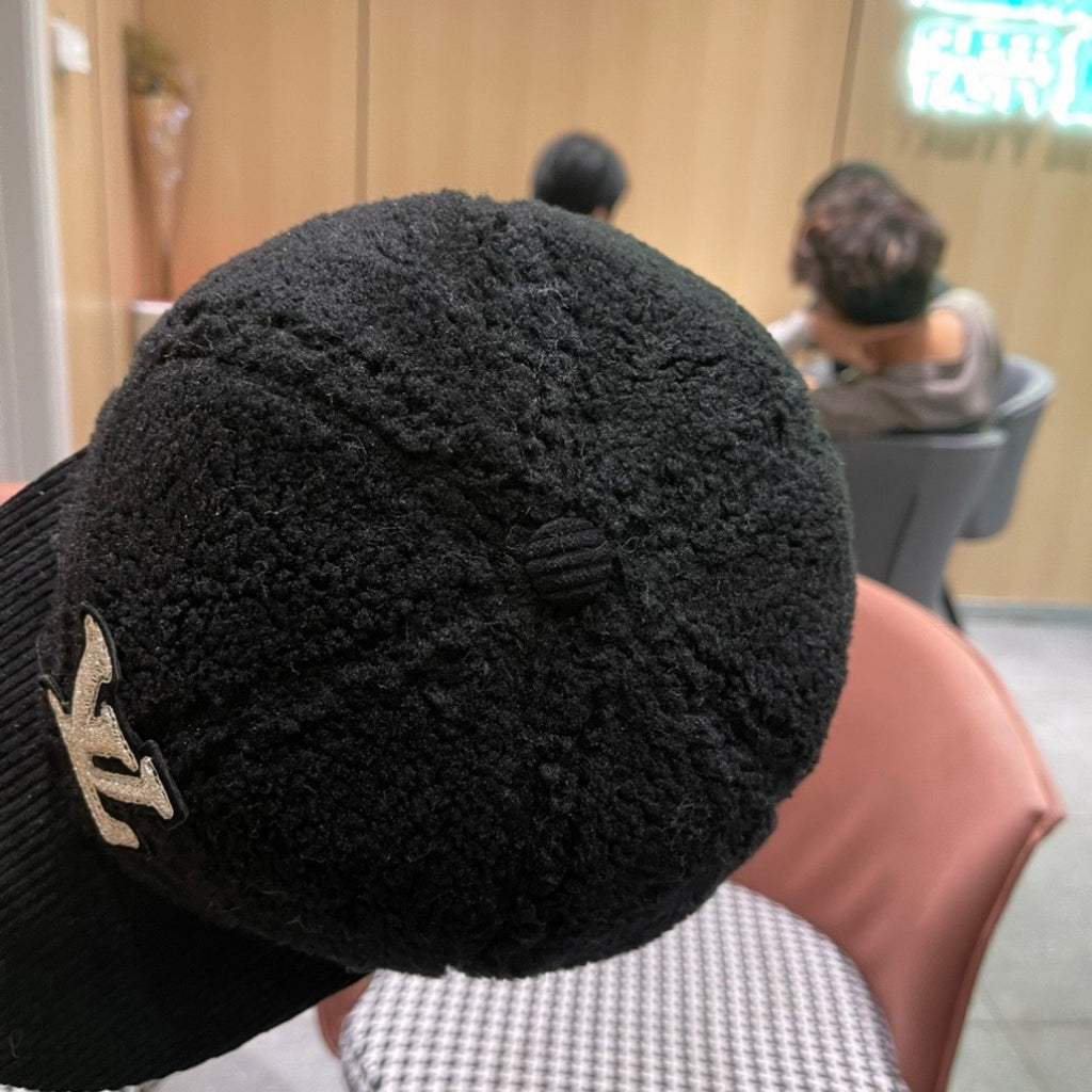 Louis 25fw leisure hat