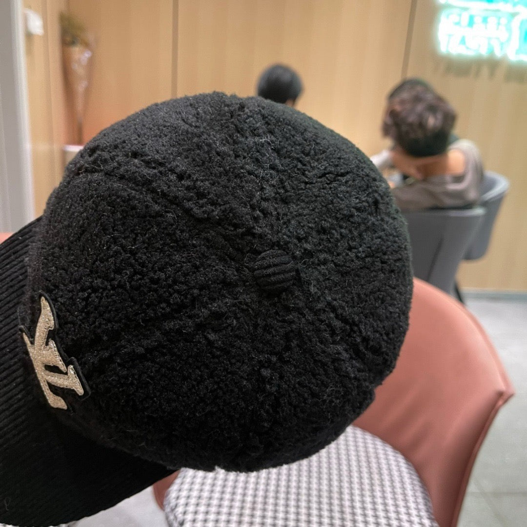 Louis 25fw leisure hat