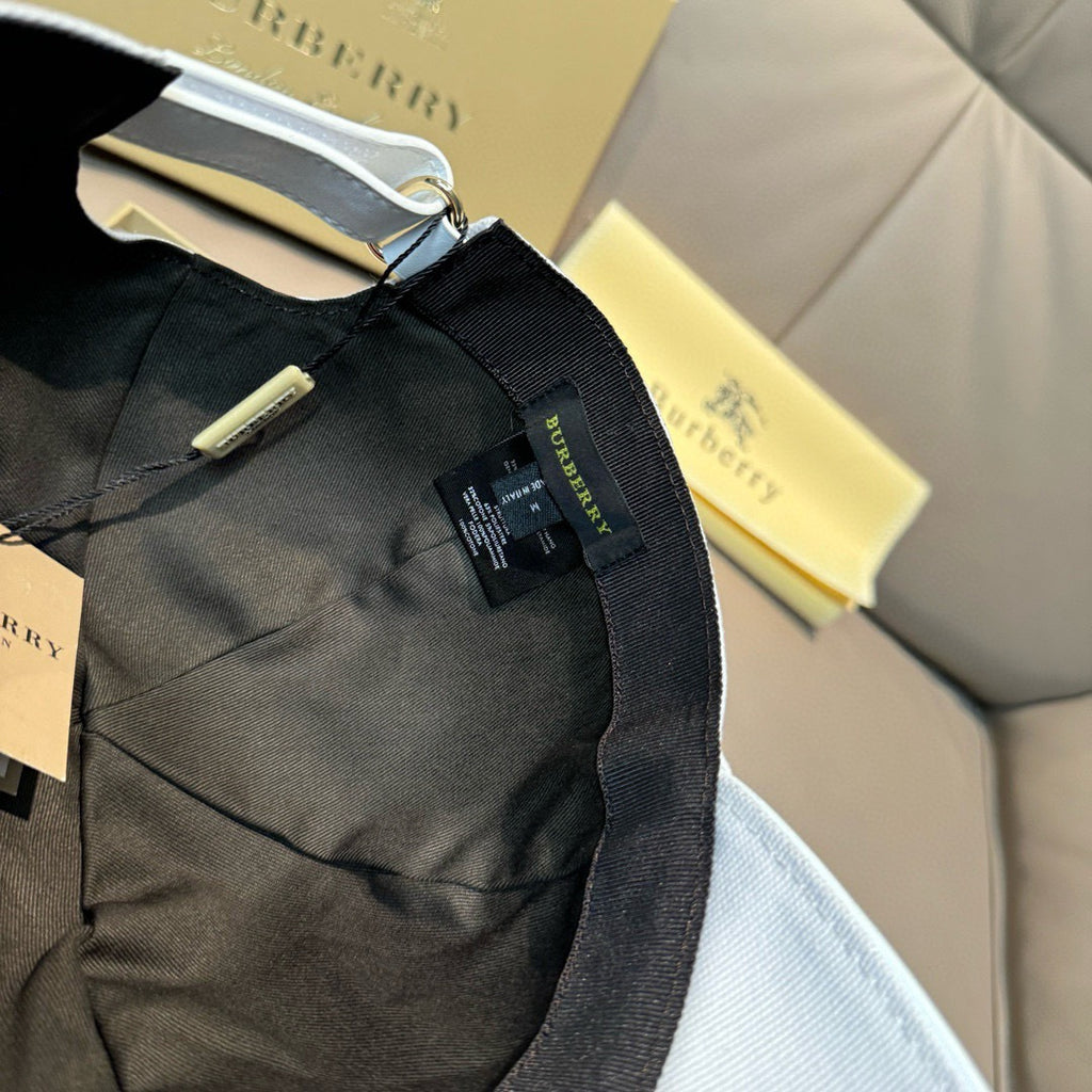 Burbery 25fw all-match hat