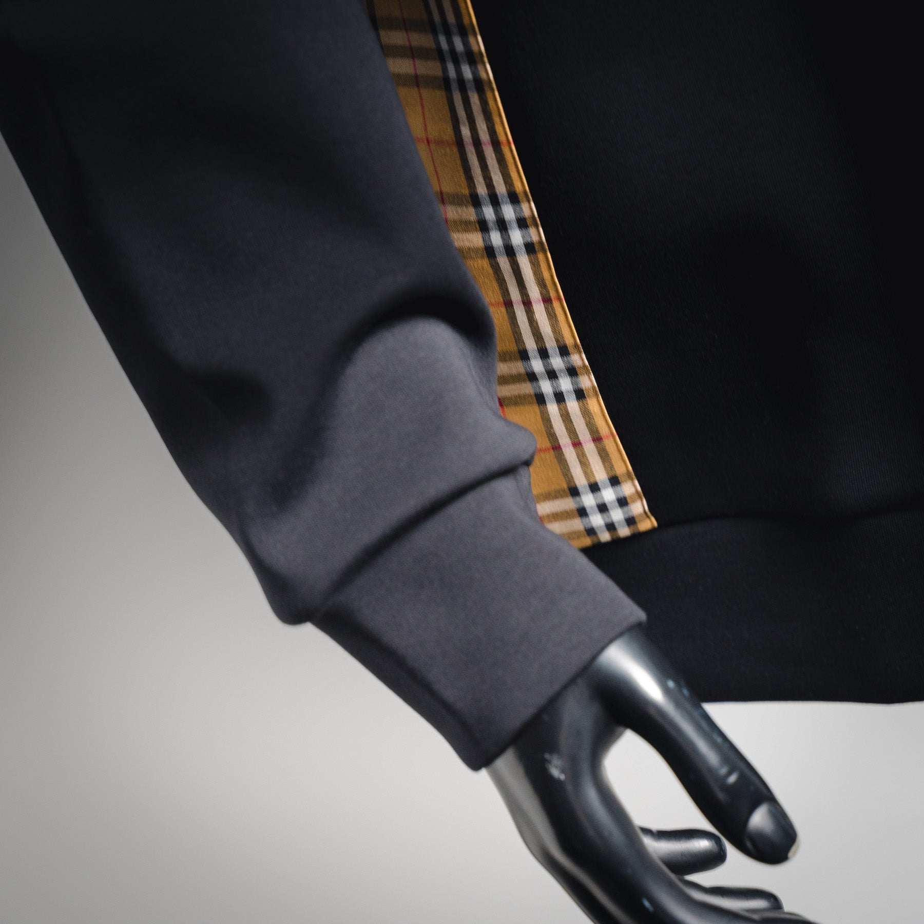 Burbery 25fw embroidered sweatshirt