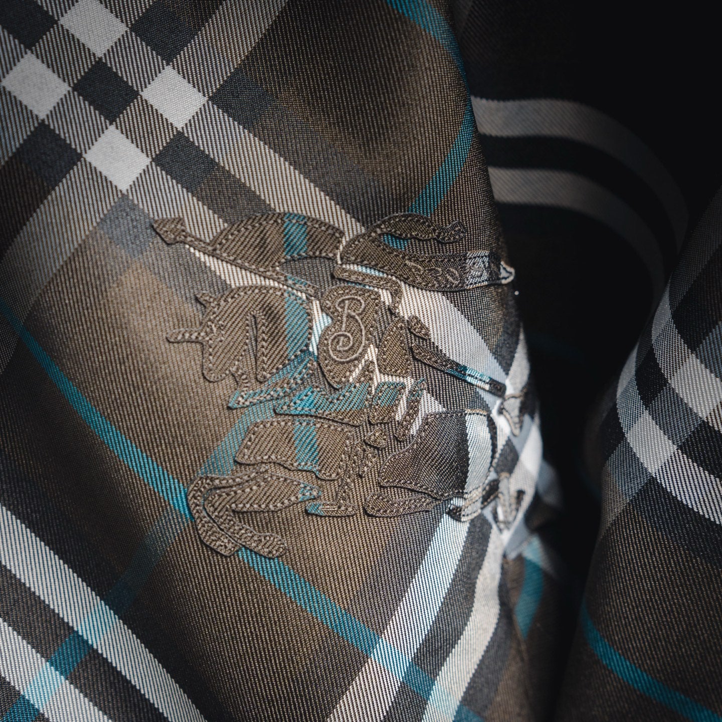 Burbery 25fw embroidered jacket