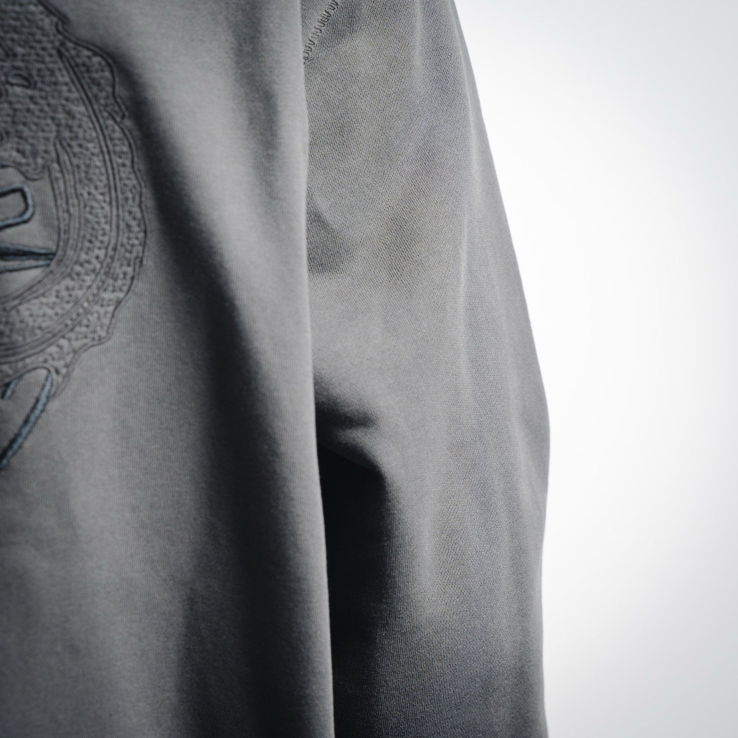 Stone 25fw embroidered sweatshirt