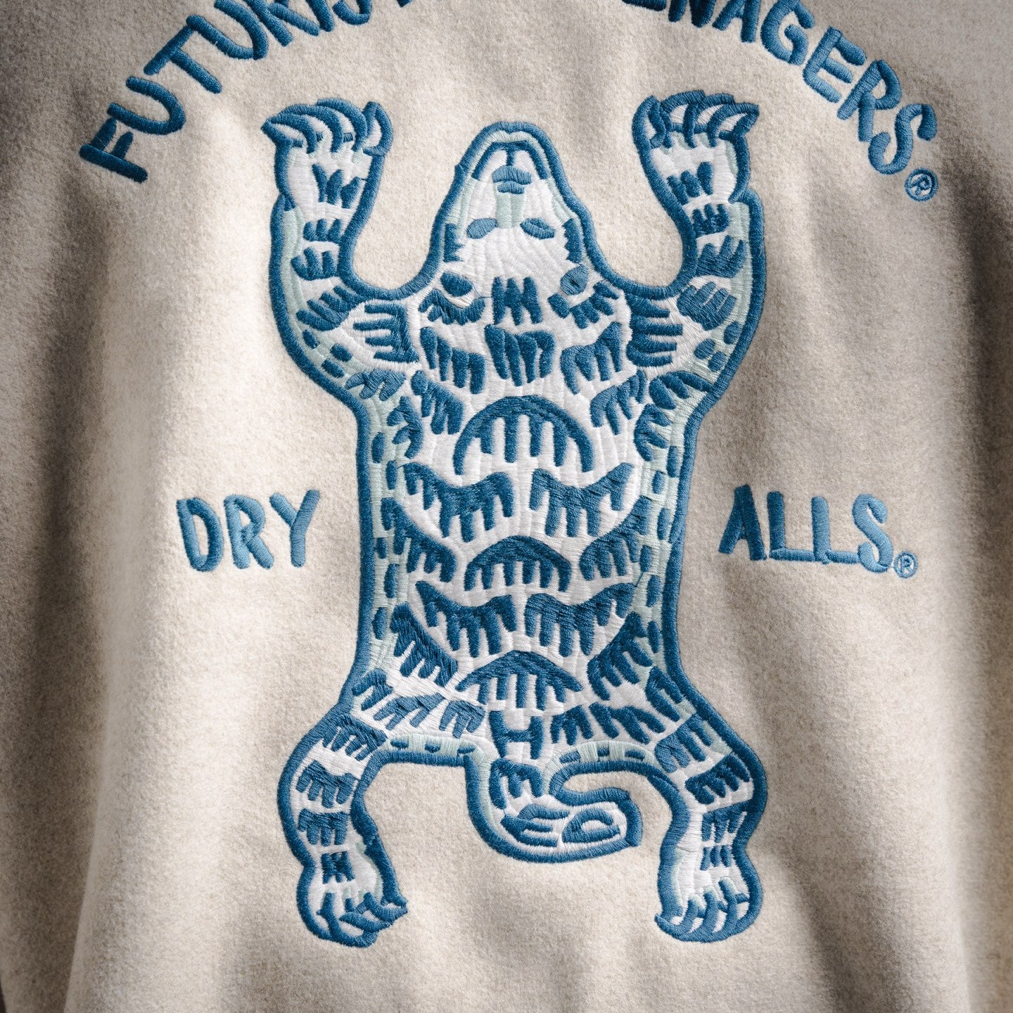 Human 25fw embroidered jacket