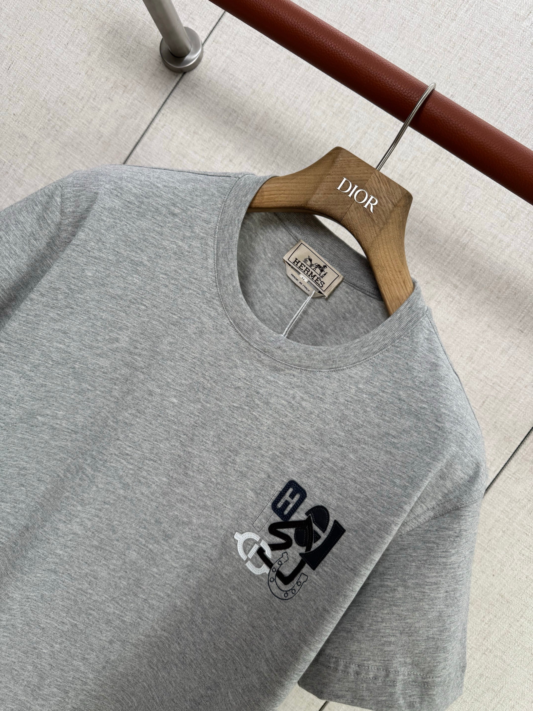 Herm 25fw all-match t-shirt