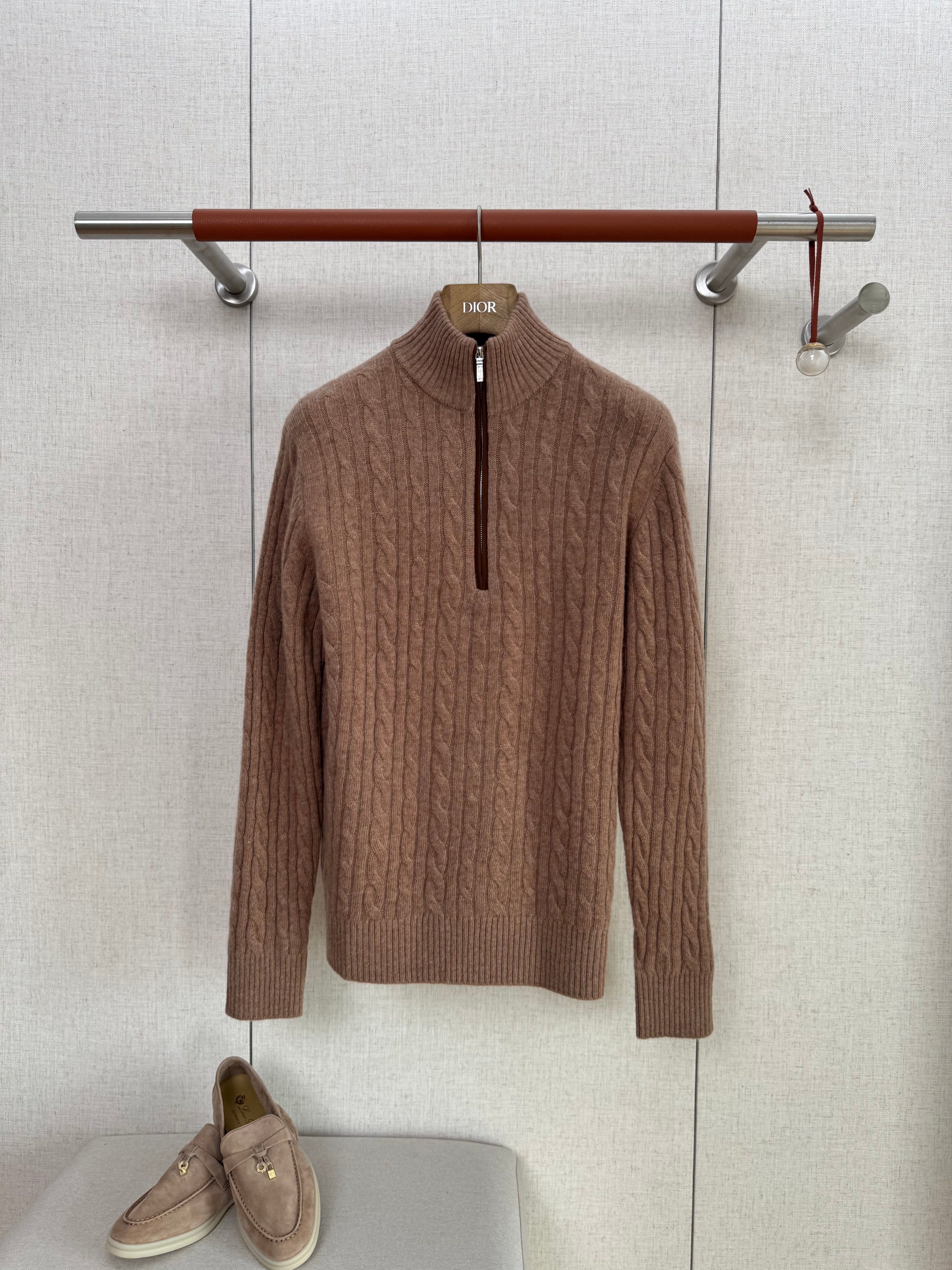 Loro 25fw knitted sweater
