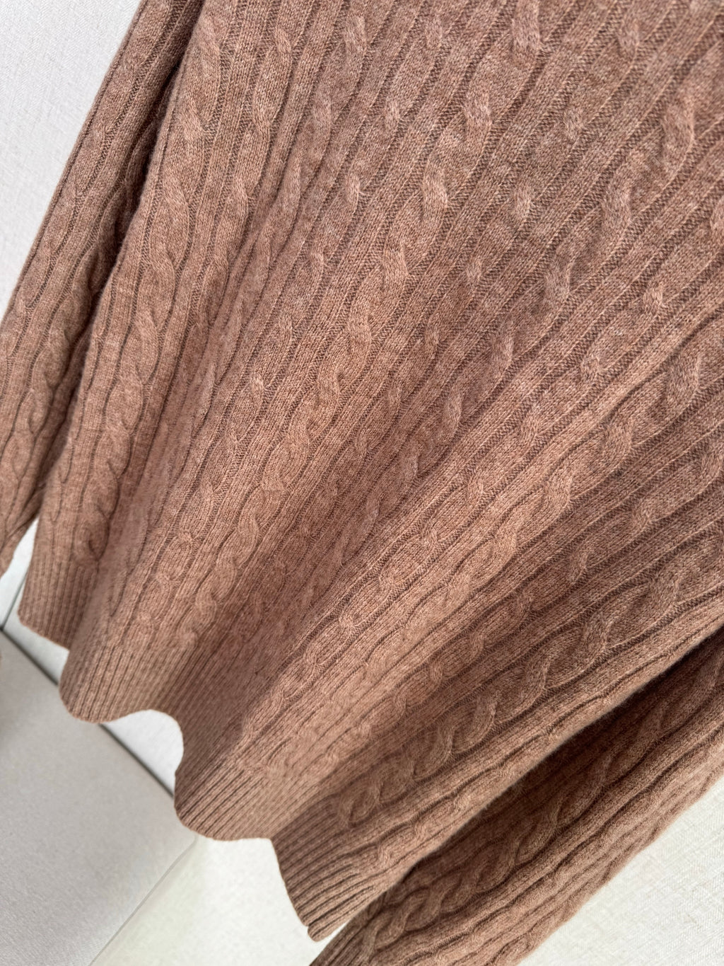 Loro 25fw knitted sweater