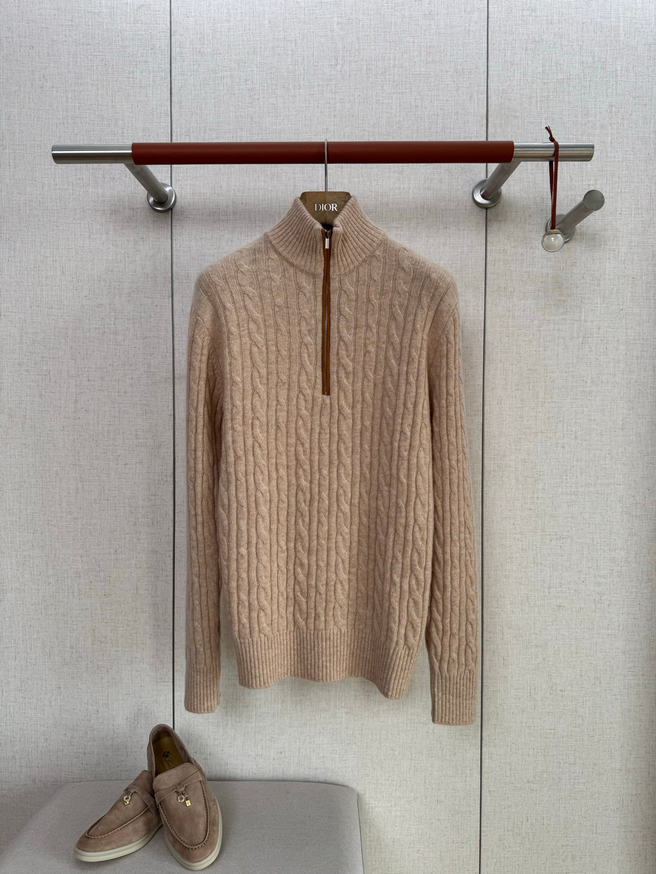 Loro 25fw leisure sweater