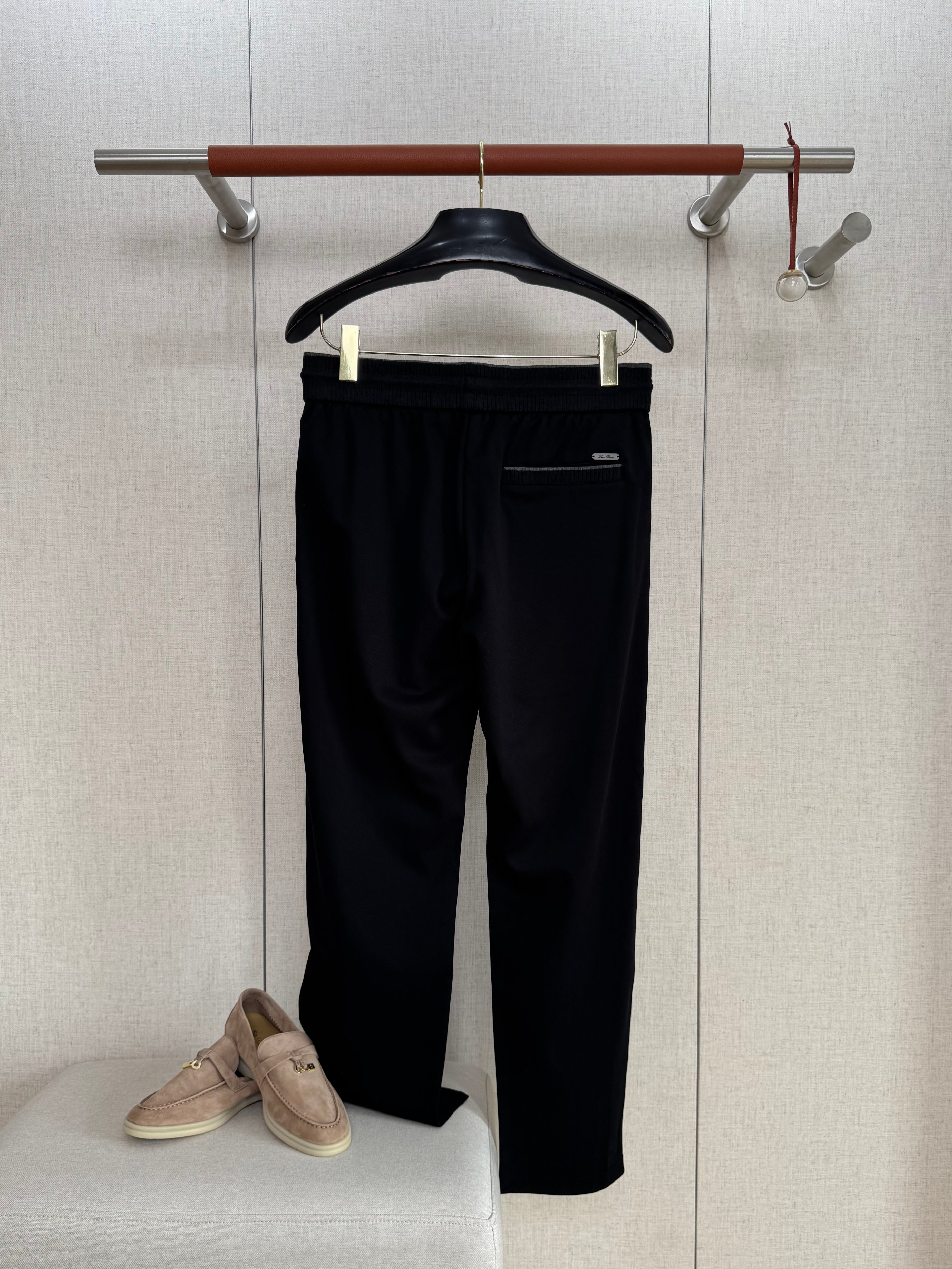 Loro 25fw embroidered pants