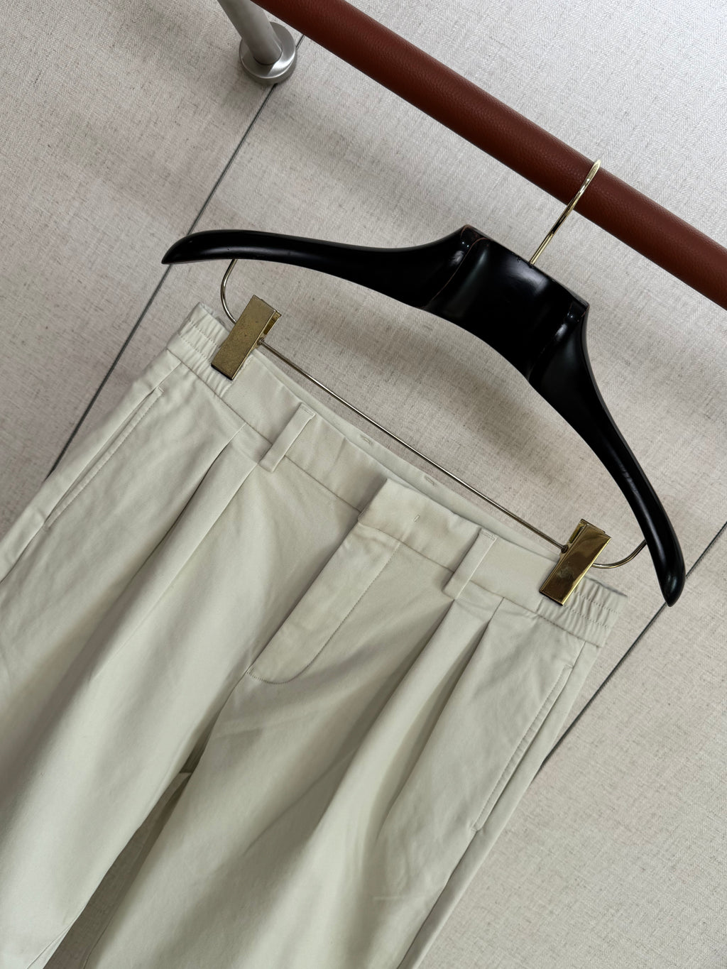 Loro 25fw all-match pants