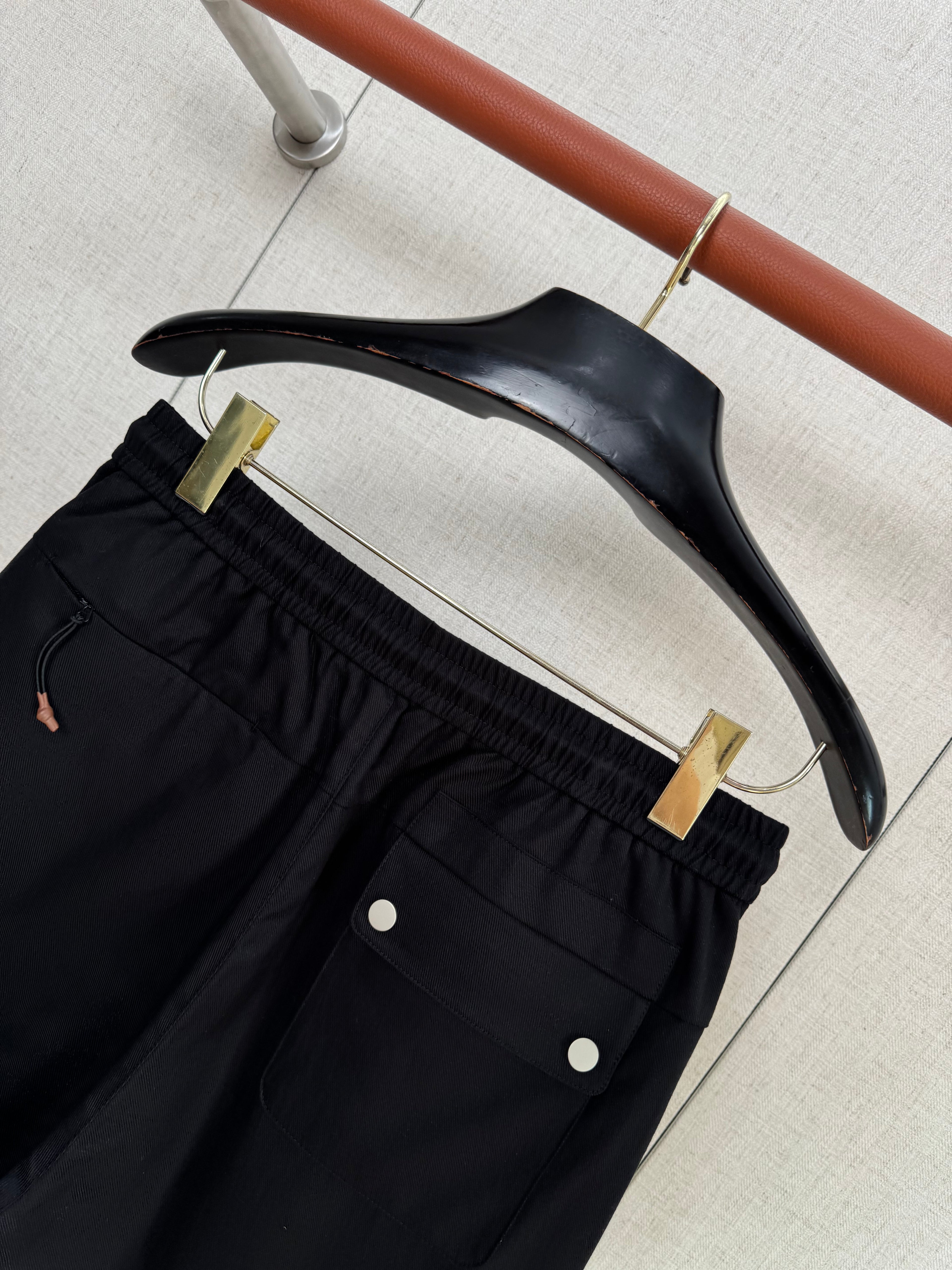 Loro 25fw leisure short