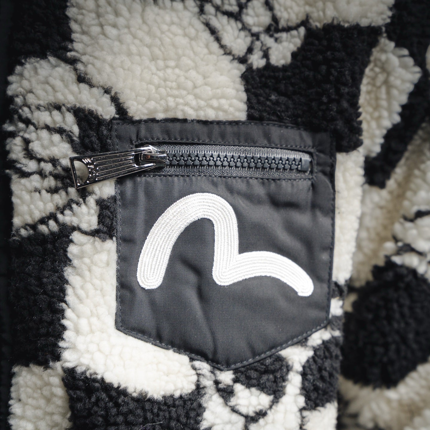 Evis 25fw lambswool jacket