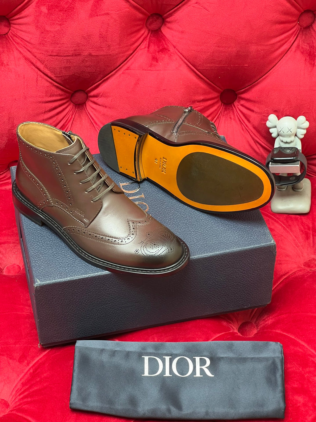 CD leather shoes