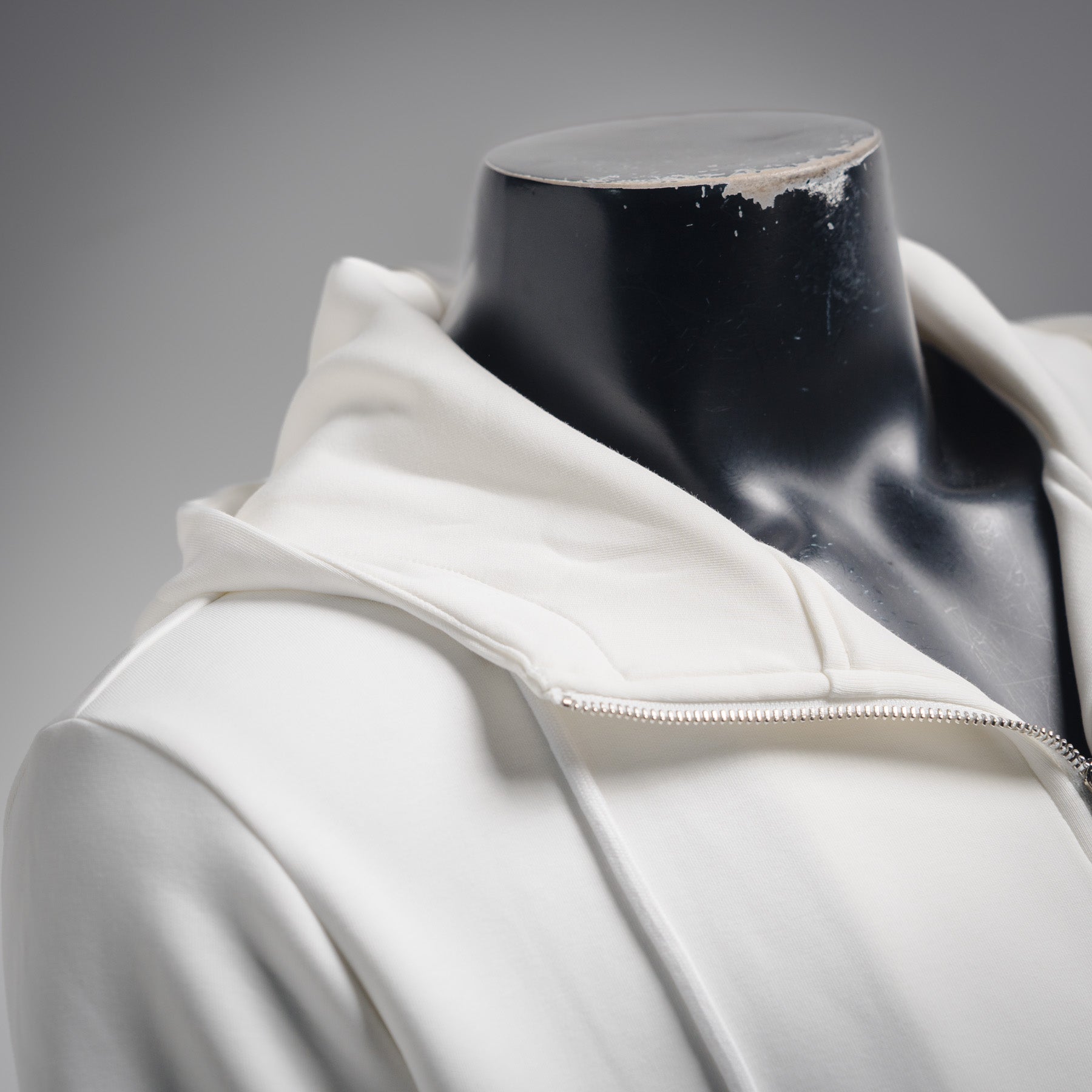 Loe 25fw hoodie jacket